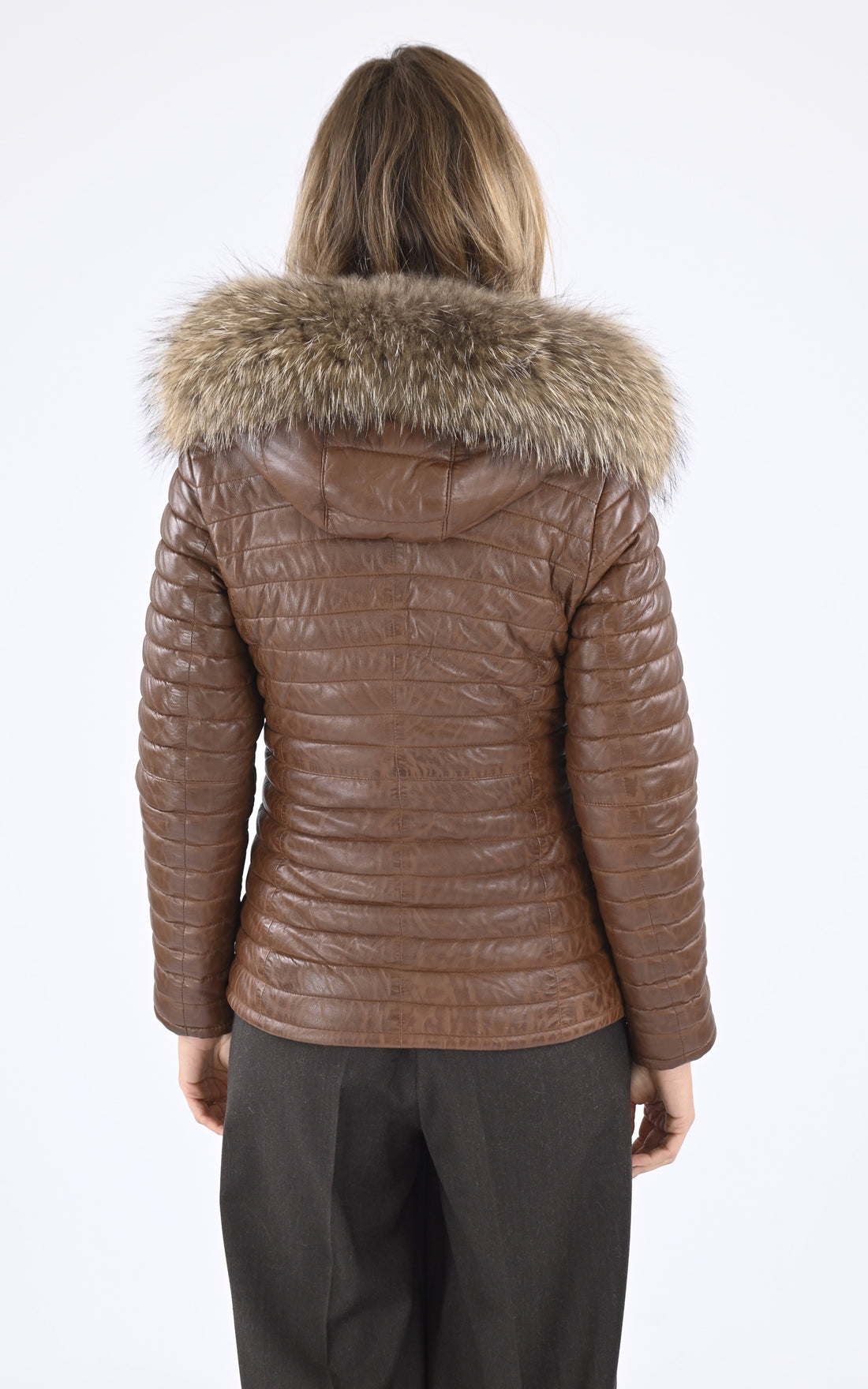 A "HAPPY 62666" Cognac Oakwood Bl Doudoune Femme opened photo