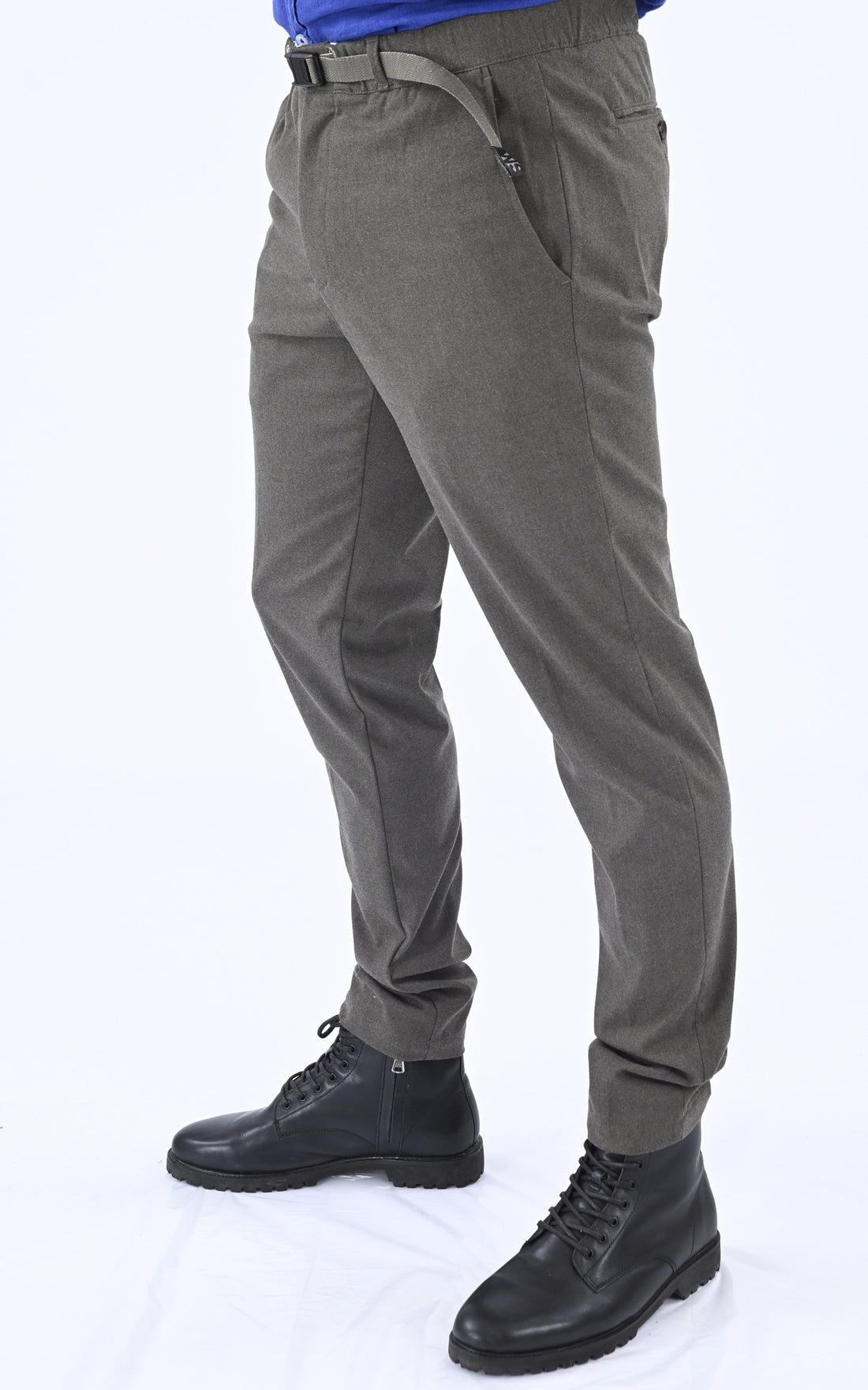 A "24WSU62 330" Taupe Whitesand Pantalon Homme closed photo