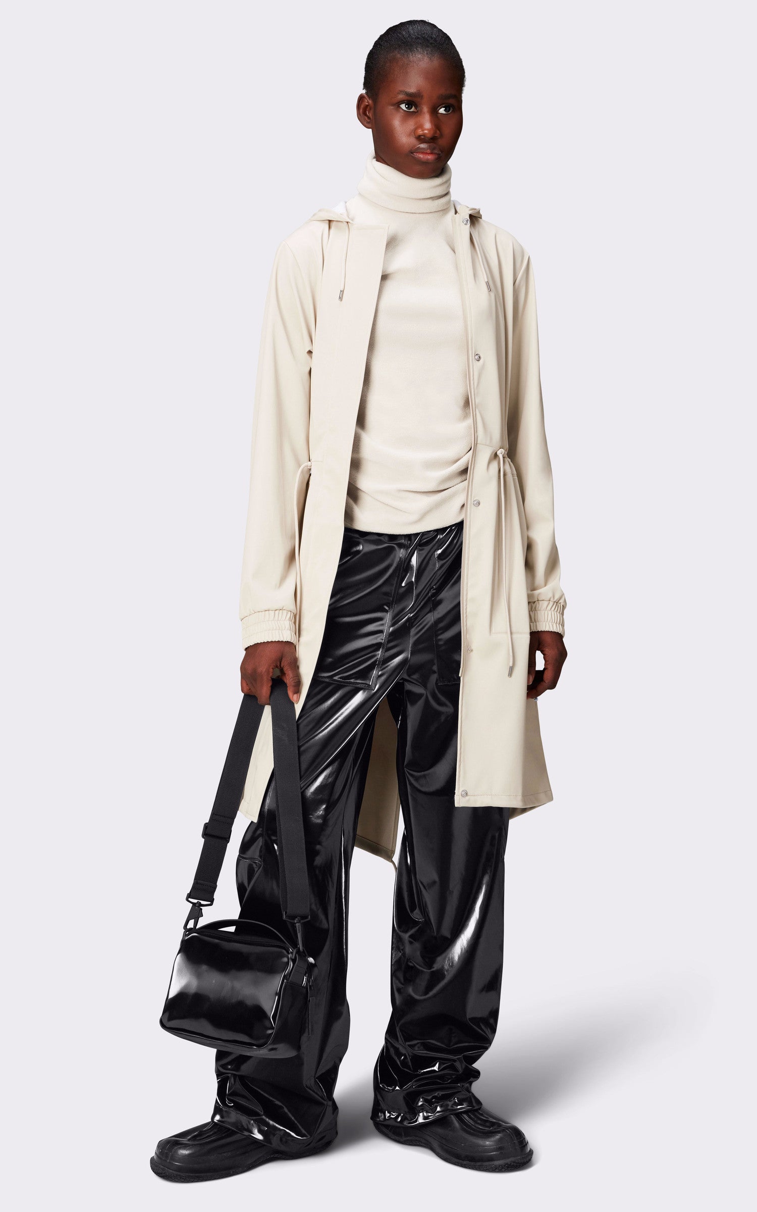 A "18550 STRING PARKA" Beige Rains 7/8 Femme interior photo