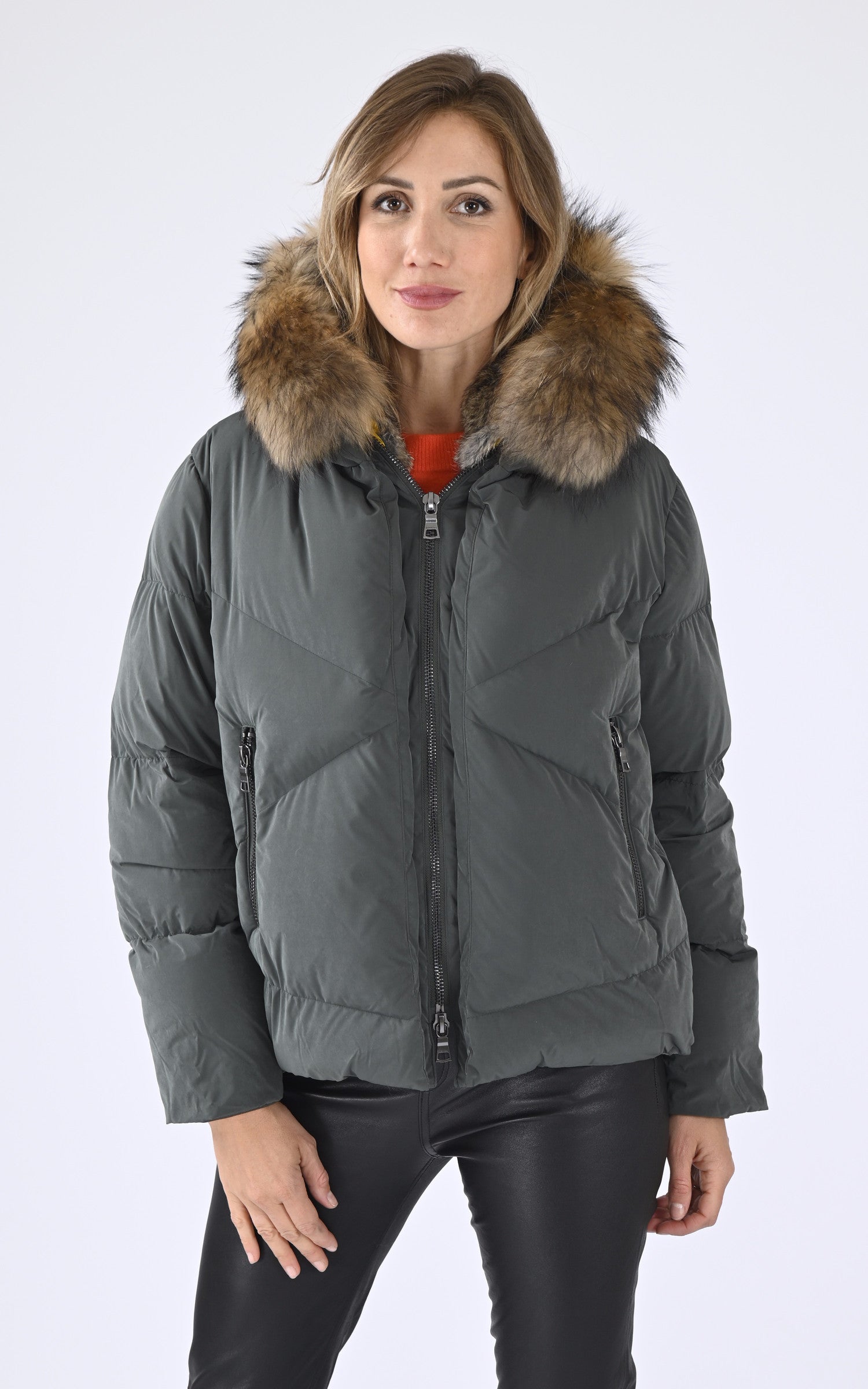 A "SNOW 515" Kaki Blonde n°8 Ves Doudoune Femme opened photo