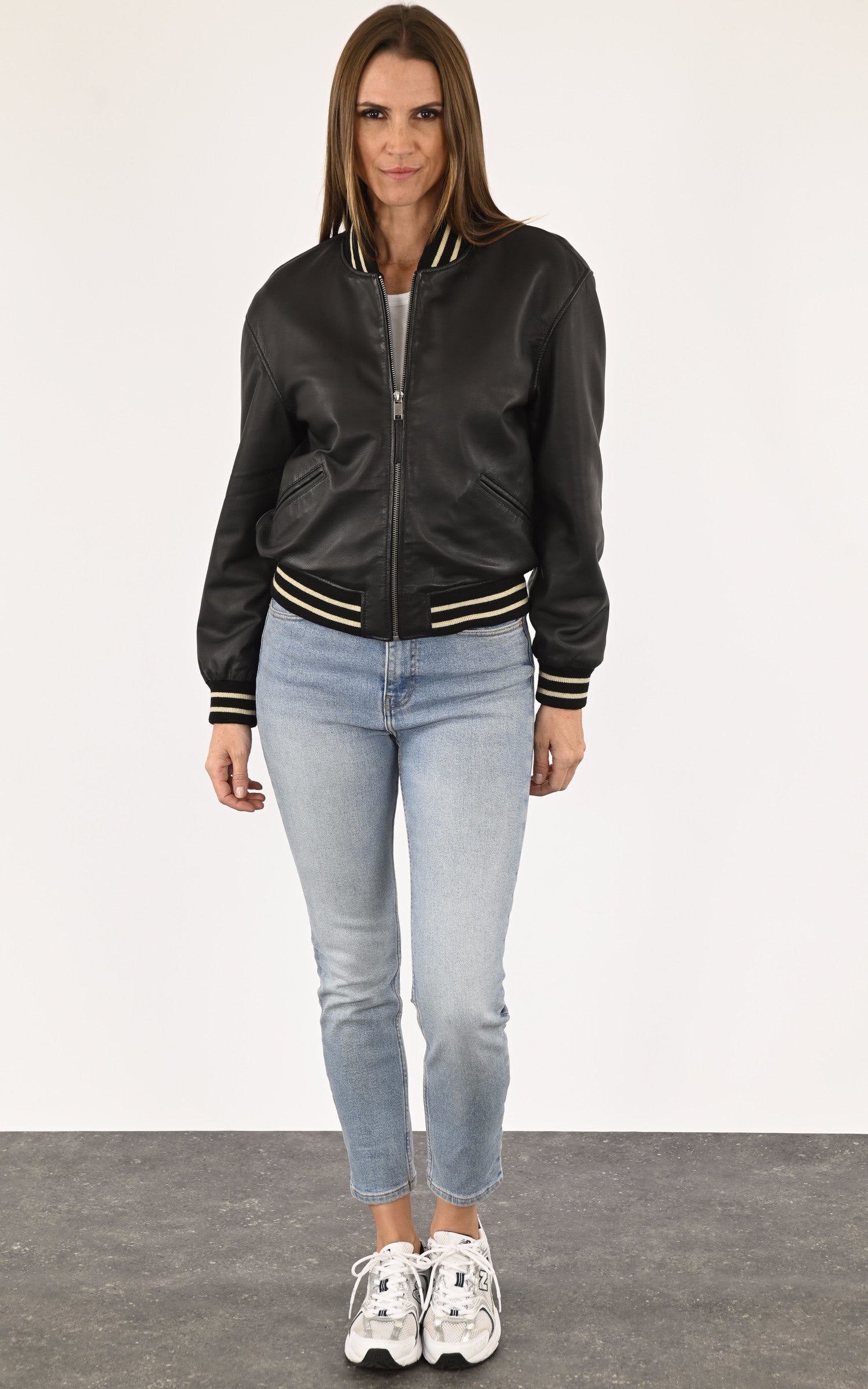 A "BROOKLYN ZIP" Noir La Canadienne Blouson Femme closed photo 2