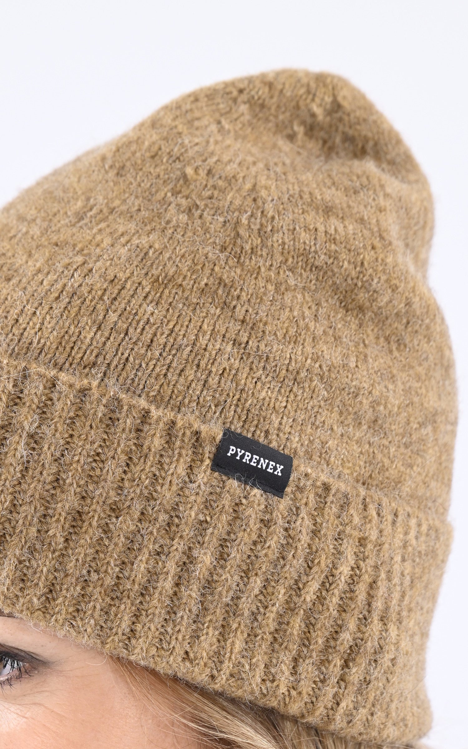 A "SOAZIG 2" Bronze Pyrenex Bonnet Mixte details photo 4