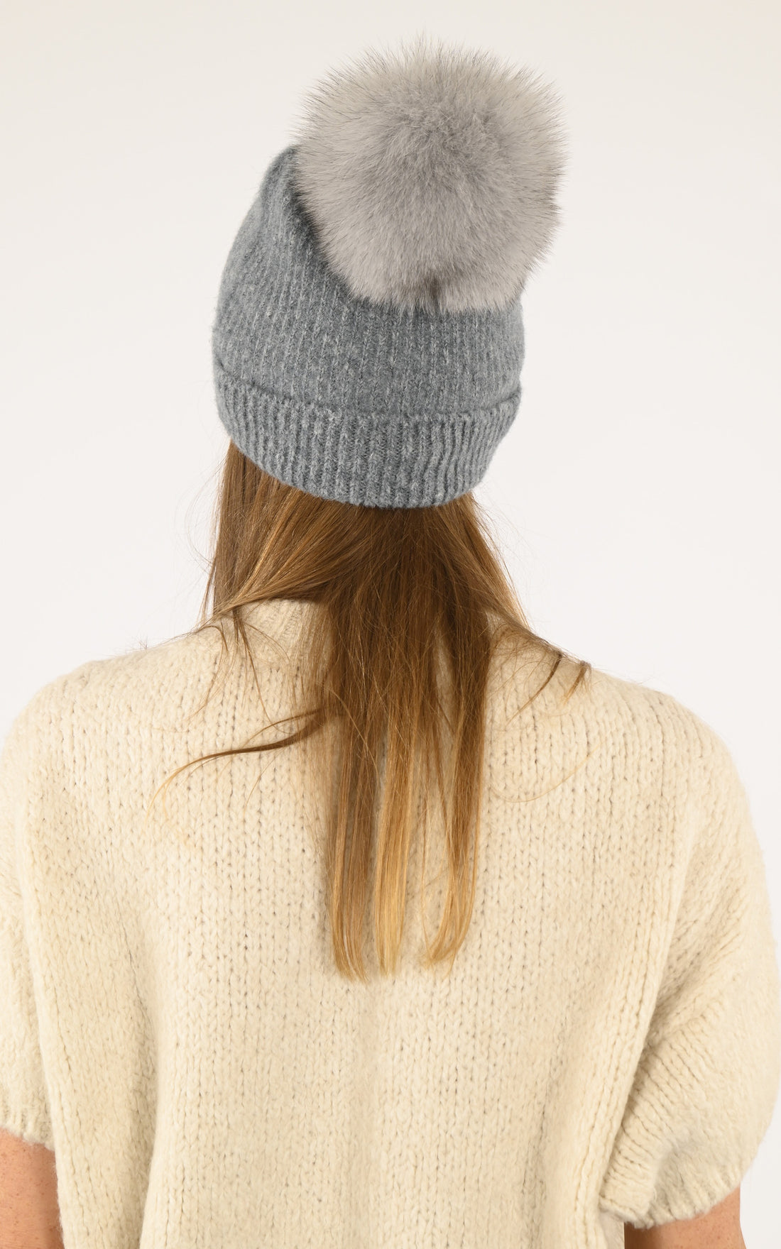 A "428/14" Bleu Lea Clement Bonnet Femme opened photo