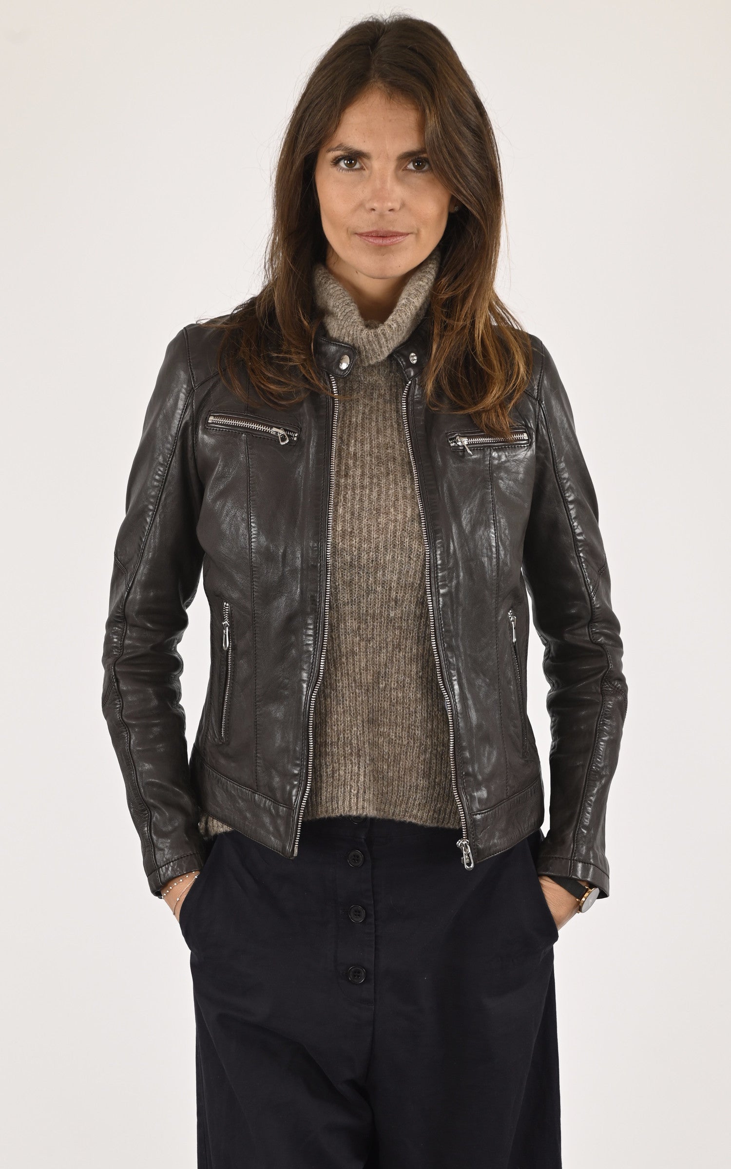 A "JOLYA 102581" Marron Rose Garden Blouson Femme opened photo