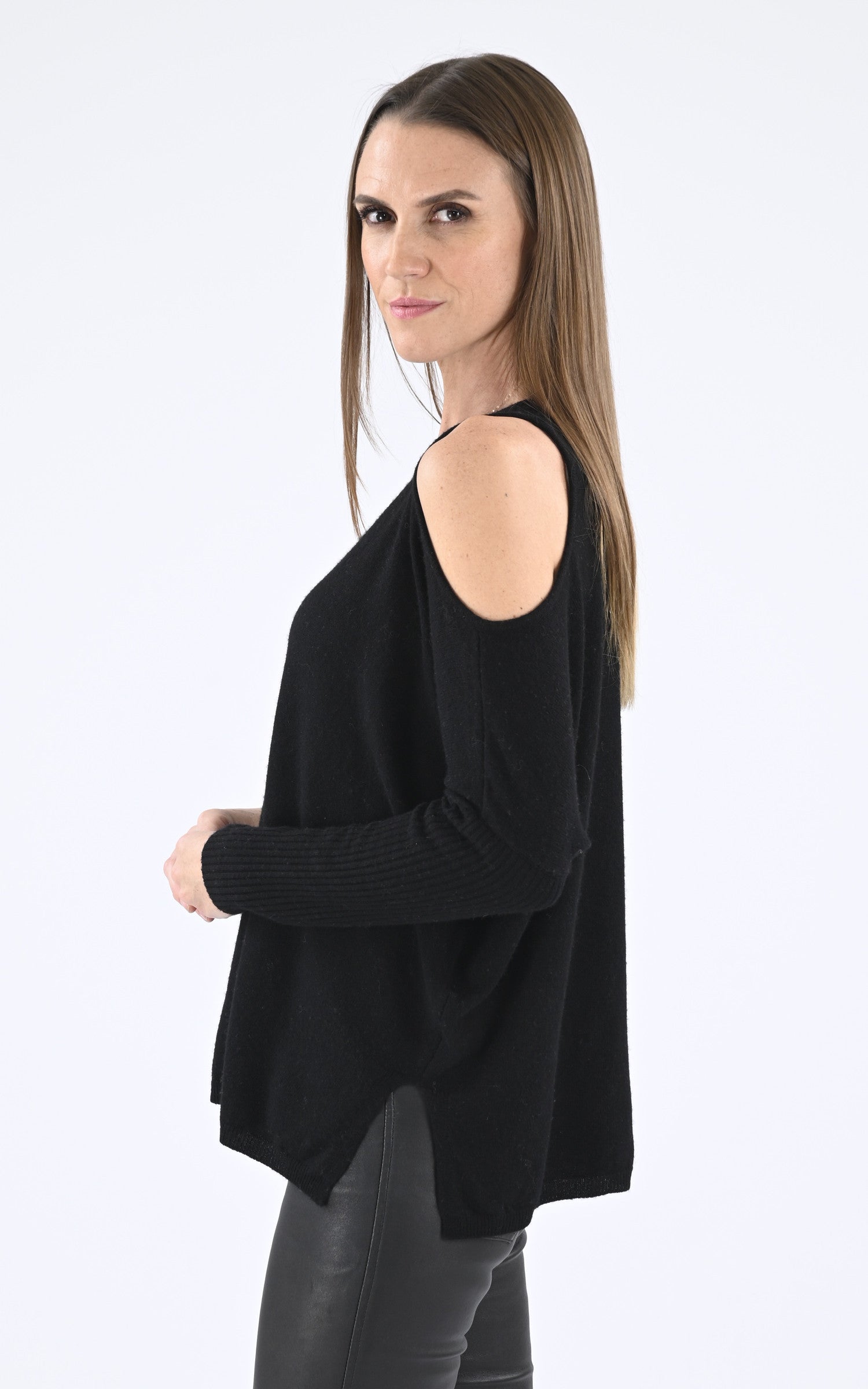 A "TONIA 4404010" Noir Notshy pull_poncho Femme closed photo 2