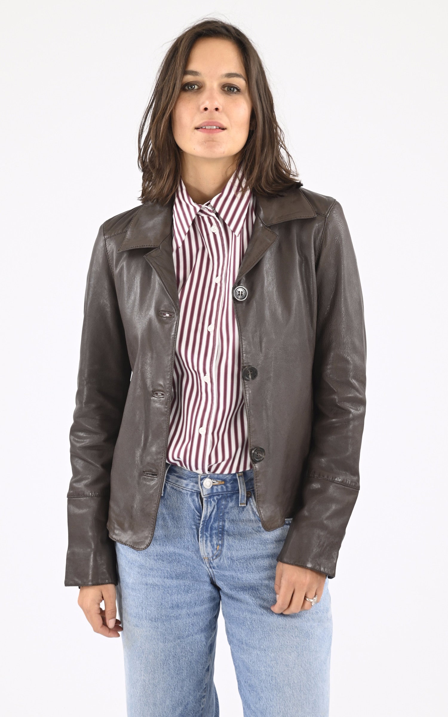 A "LEXIA 64966" Marron Oakwood Veste Femme opened photo