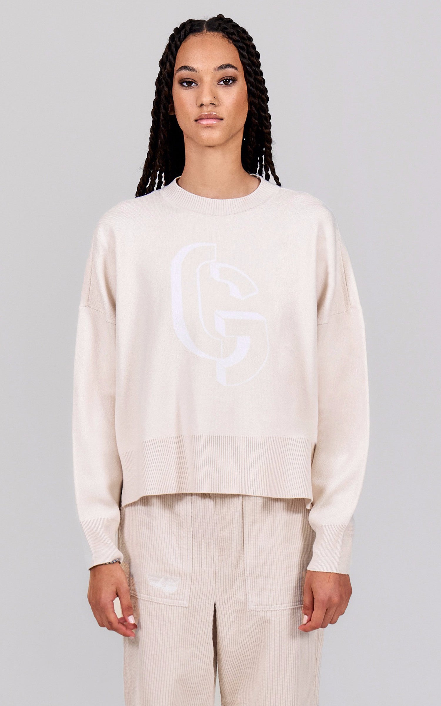 A "NATALIA" Beige Gertrude Pull Femme opened photo