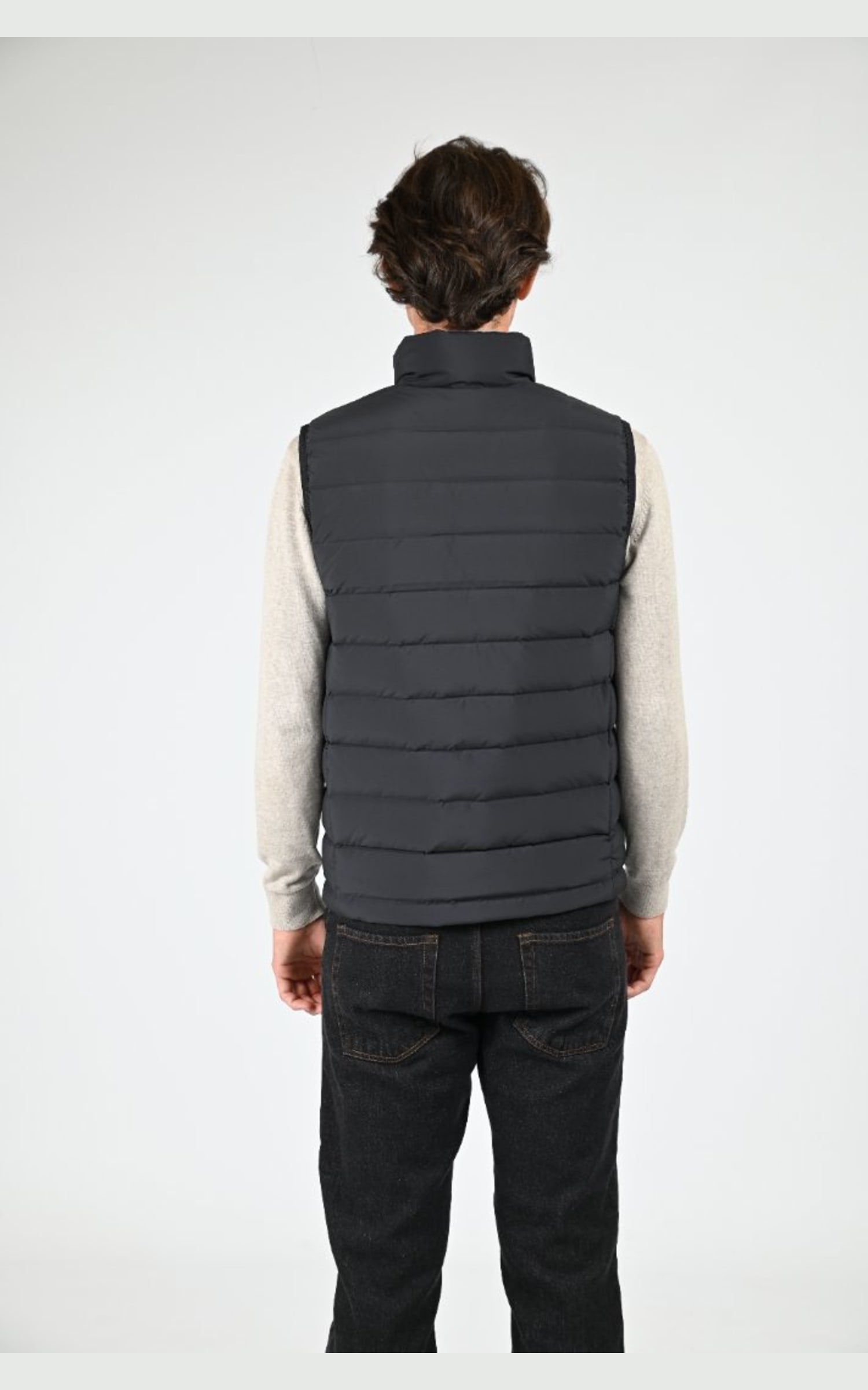 Gil doudoune Textile Homme Aigle, modèle Aiw24moui015 de couleur noir