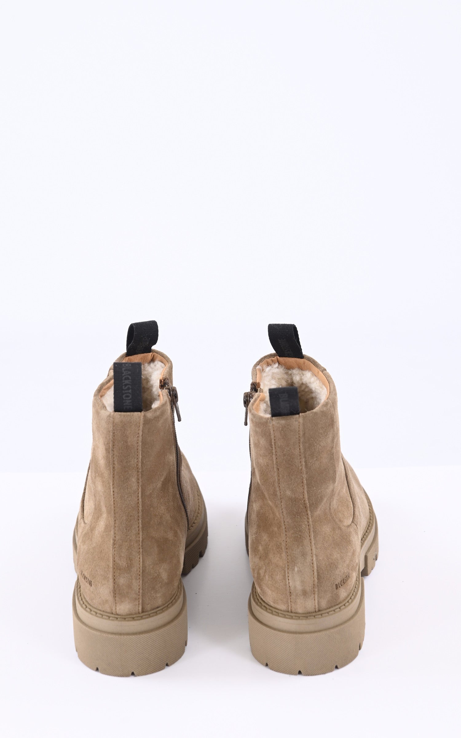 Boots Cuir Femme Blackstone, modèle Al475 de couleur marron - vue arrière 3