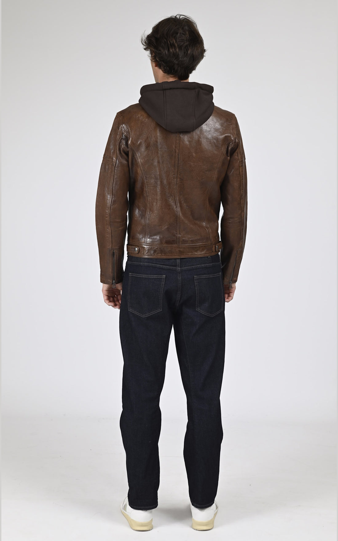 Blouson Cuir Homme Daytona 73, modèle Bishop hood 101126 de couleur marron
