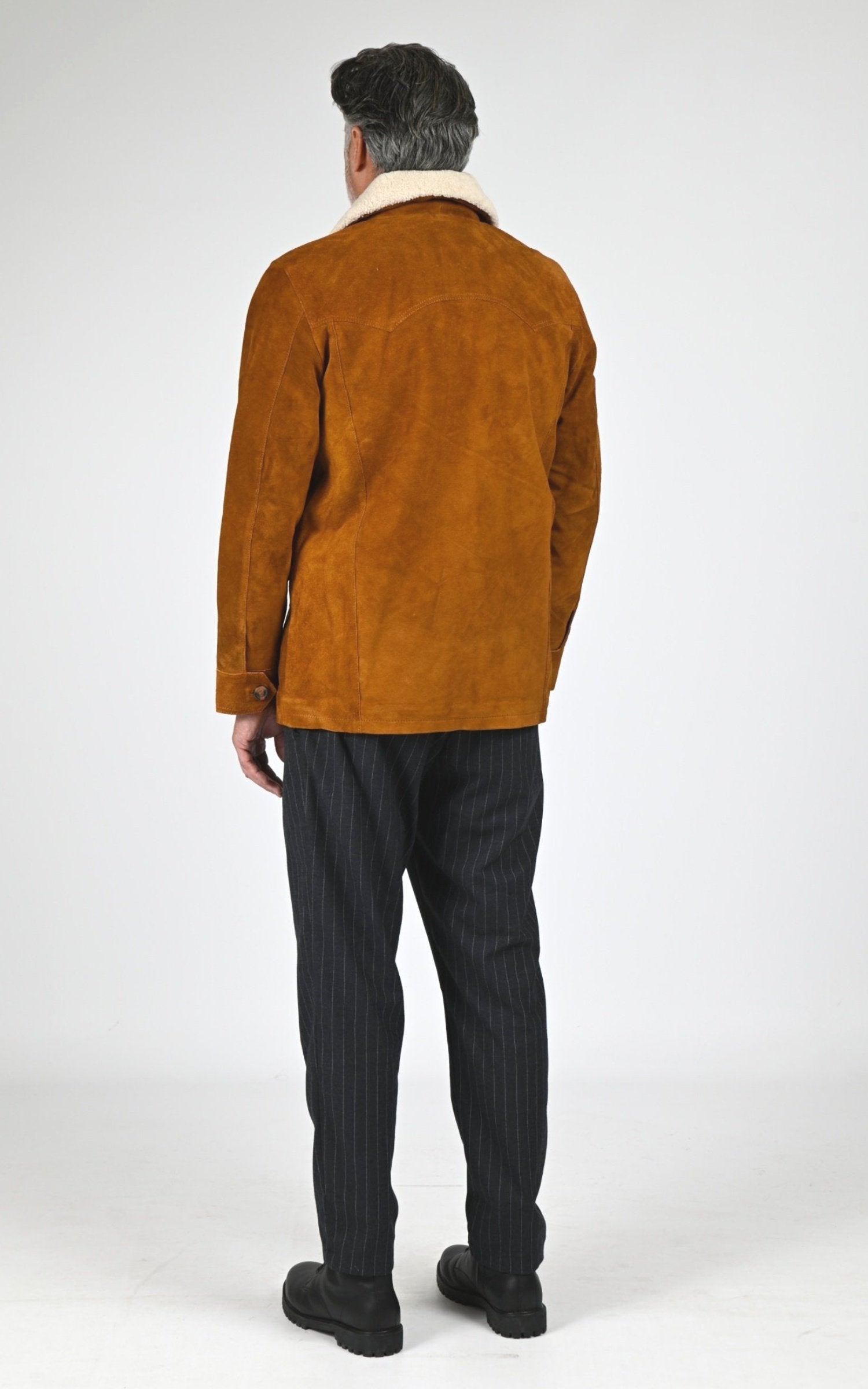 Veste Daim Homme Iron And Resin, modèle Caravan 103682 de couleur cognac