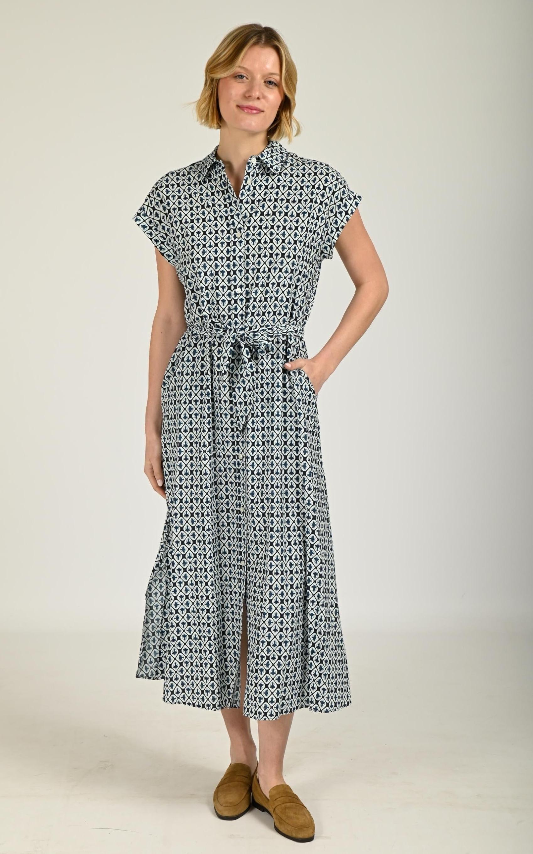 Robe Textile Femme Woolrich, modèle Cfwwdr2021 de couleur blue tile bloom