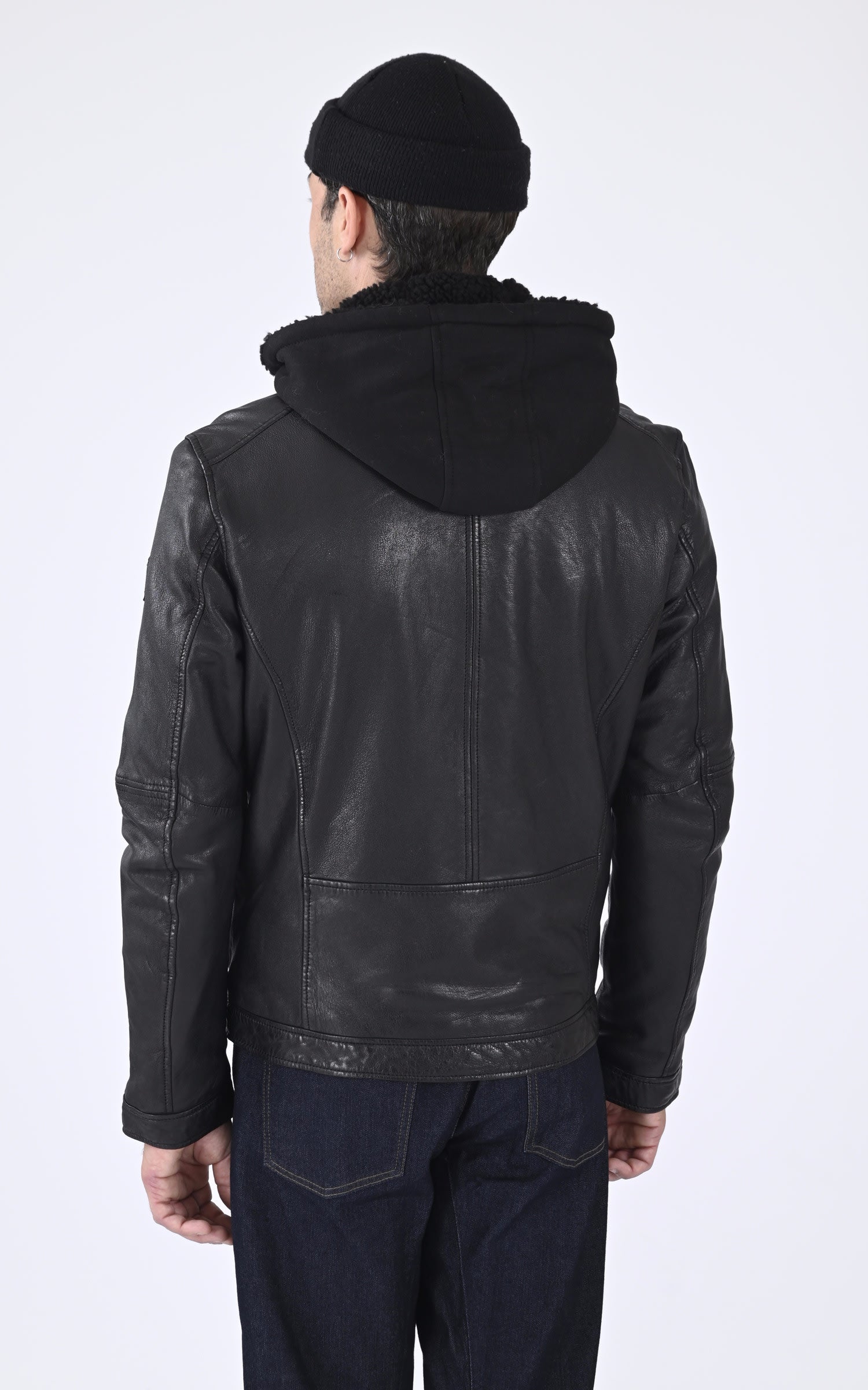 Blouson Cuir Homme Oakwood, modèle Drink 63036 de couleur noir