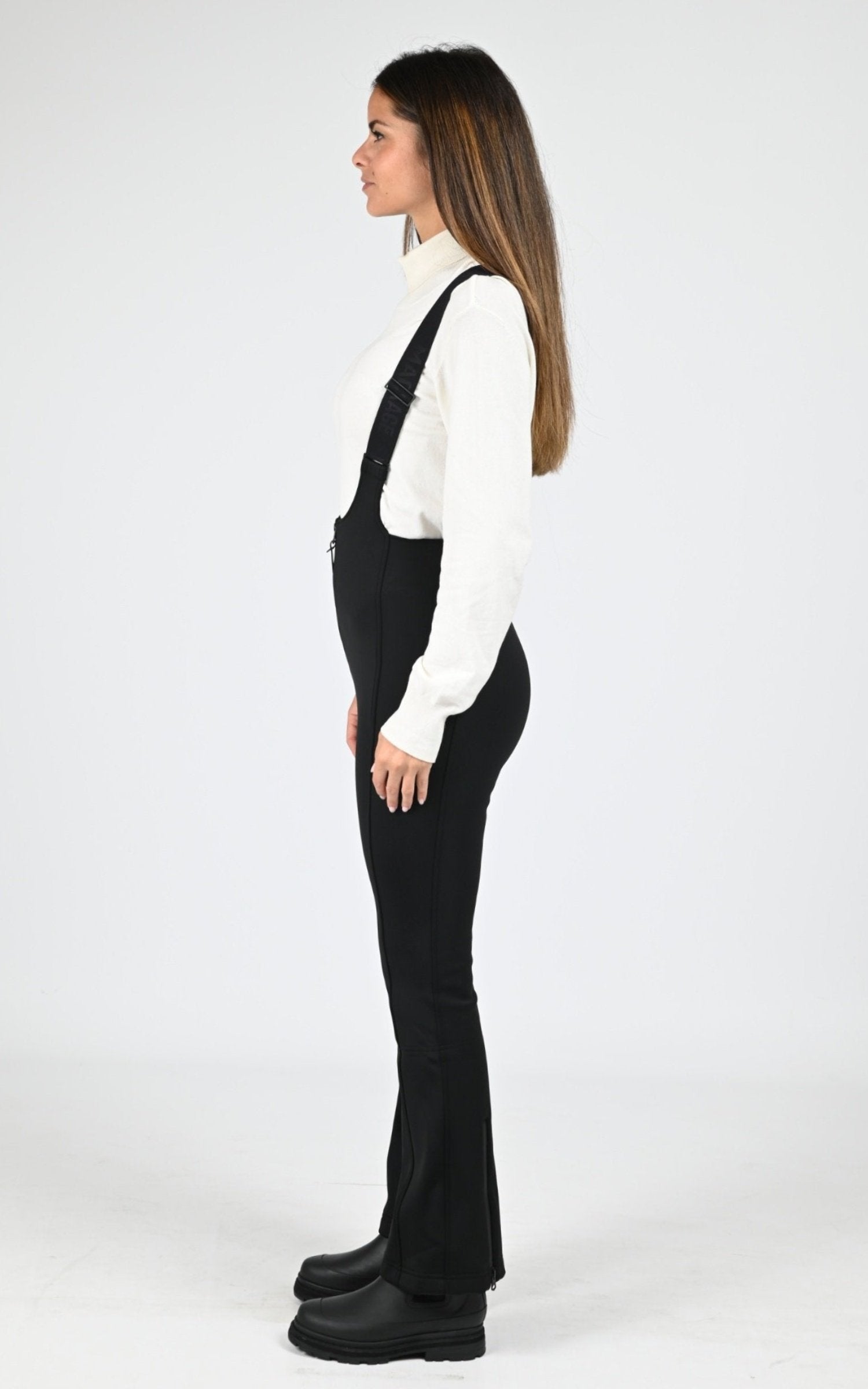 A "GIA" Noir Mackage Pantalon Femme interior photo