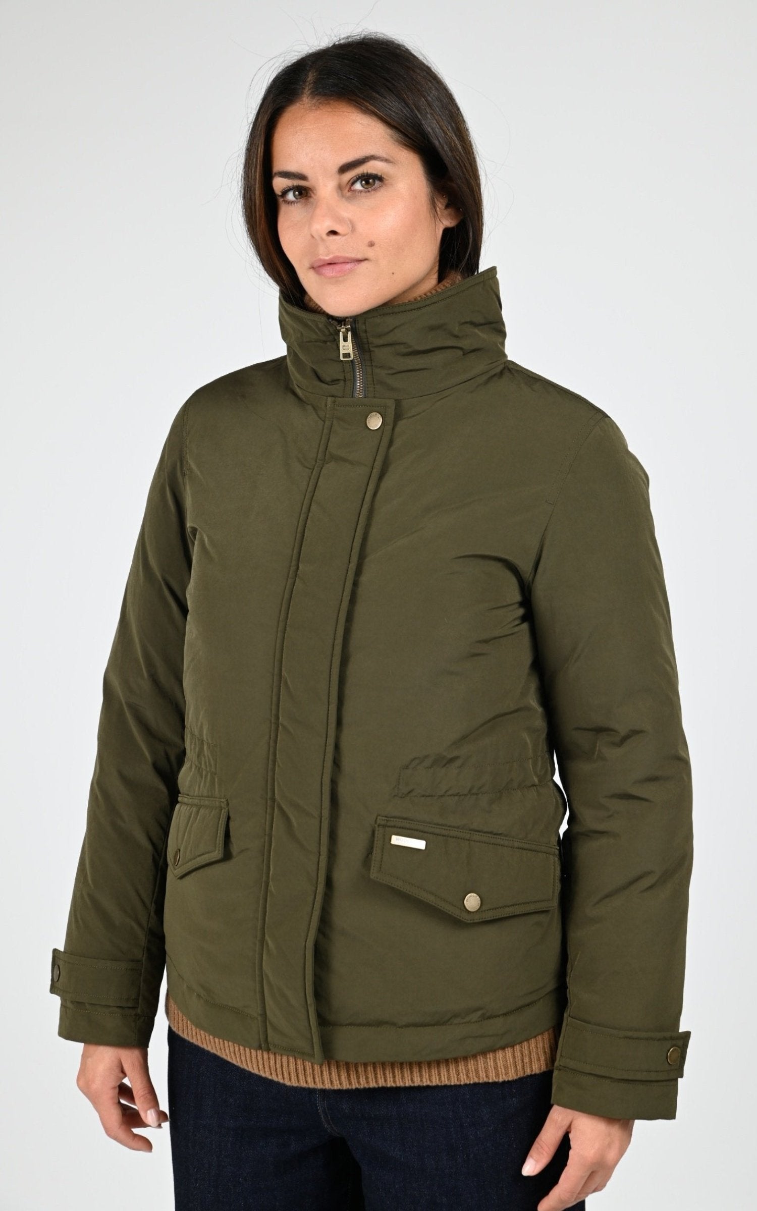 Ves  doudoune Textile Femme Woolrich, modèle Grace fur  jkt ou2043 de couleur dark green 5
