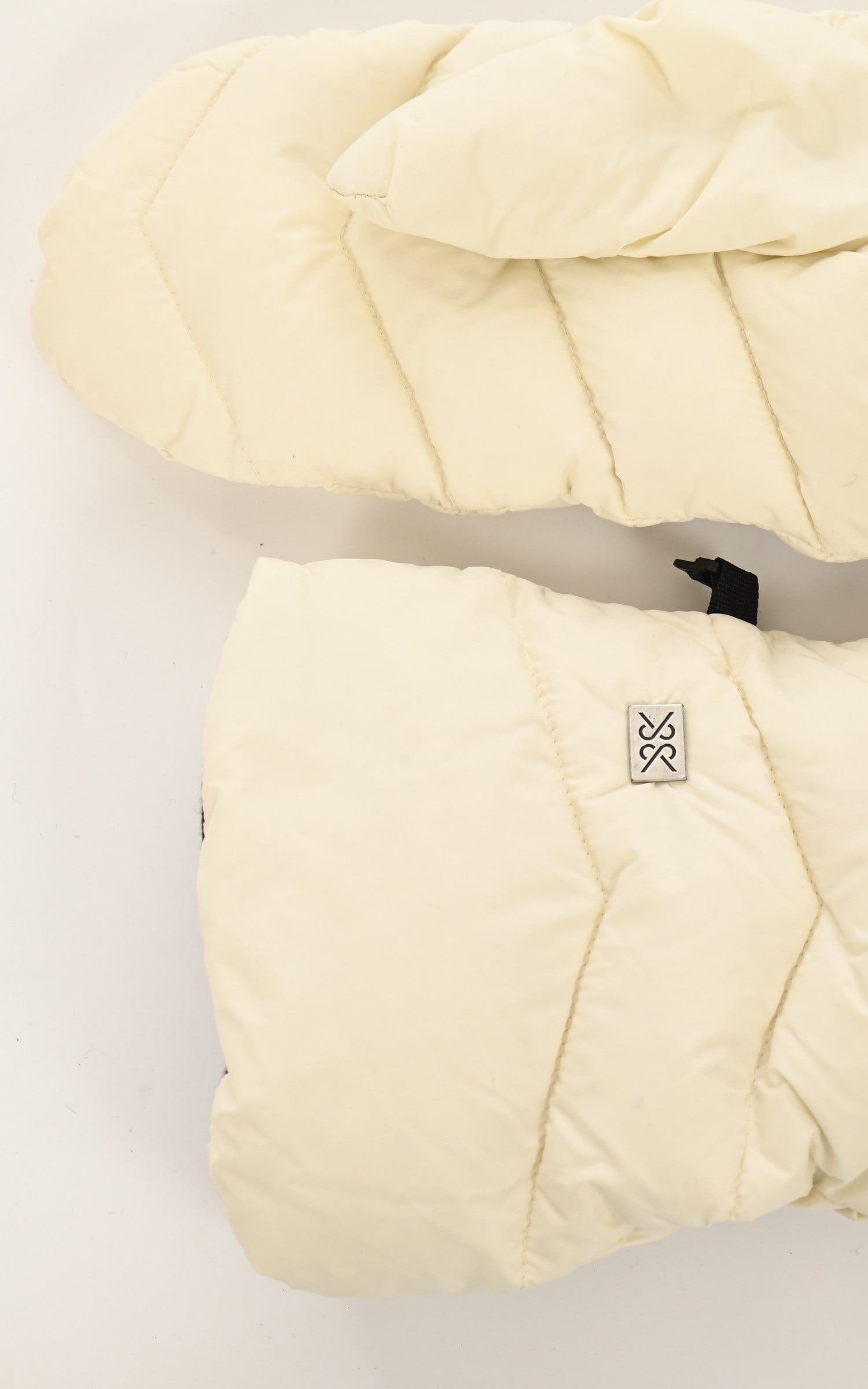 Mouffles Textile Accessoire Soia & kyo, modèle Julia de couleur blanc 2