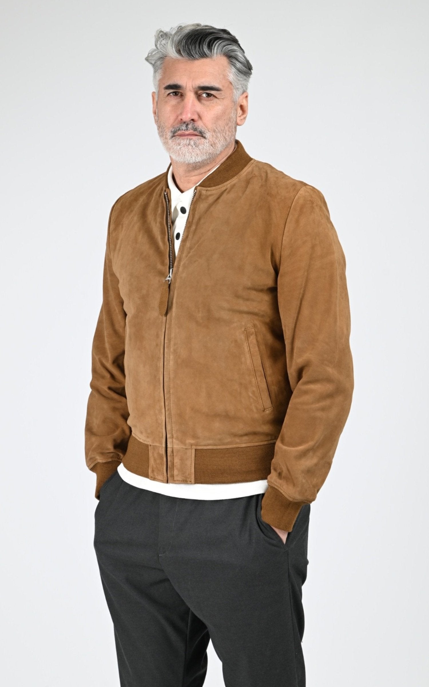 A "LC300" Camel Schott Blouson Homme opened photo