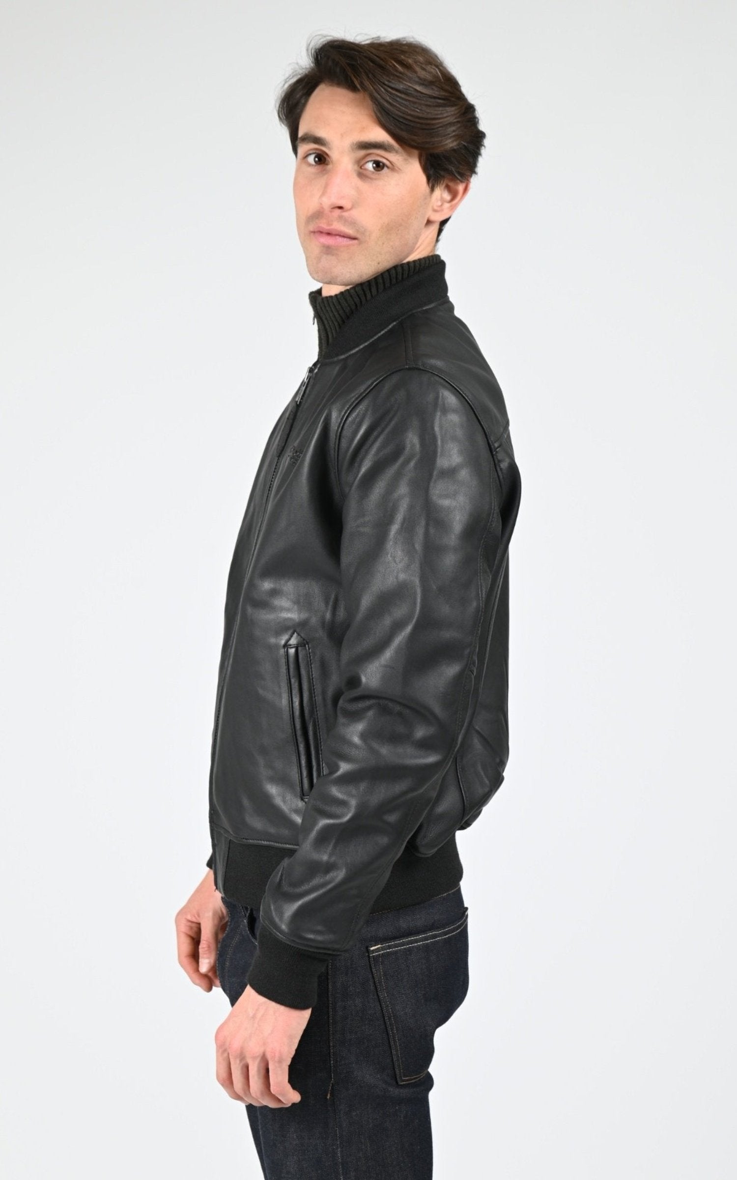 Blouson Cuir Homme Schott, modèle Lc bomb basic de couleur black