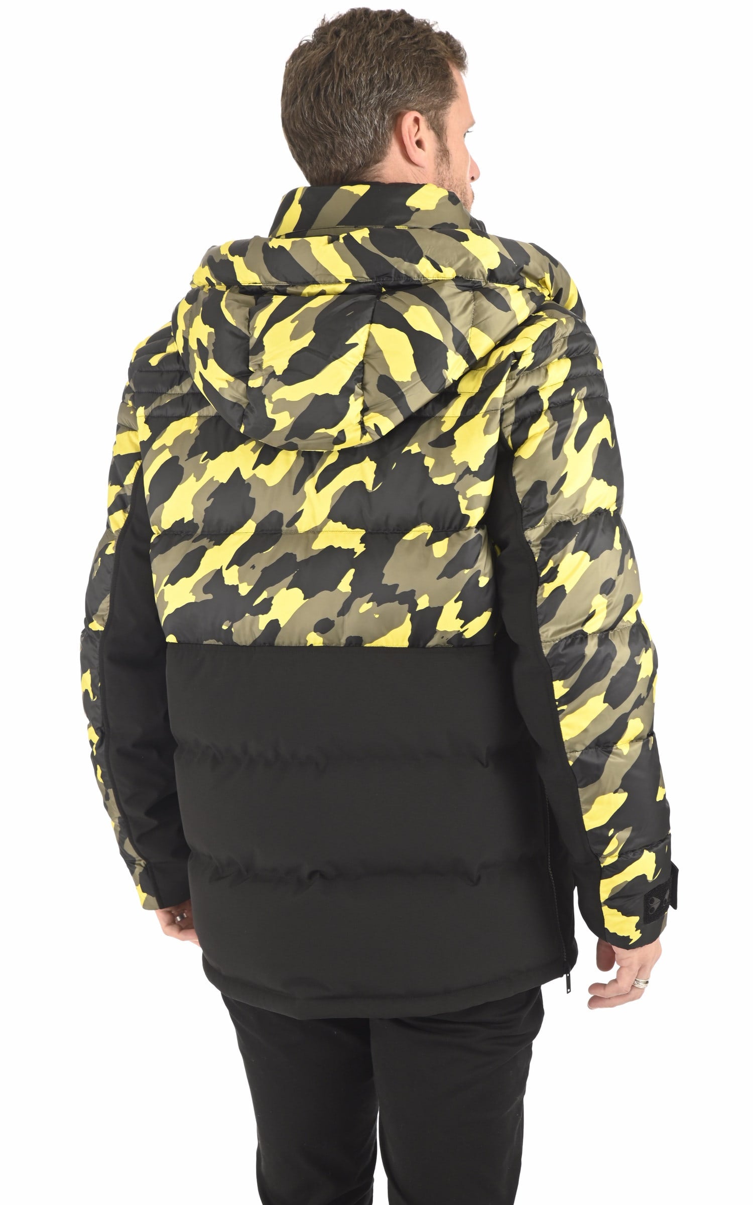 Ves doudoune Textile Homme Moose knuckles, modèle M32mj139h de couleur jaune