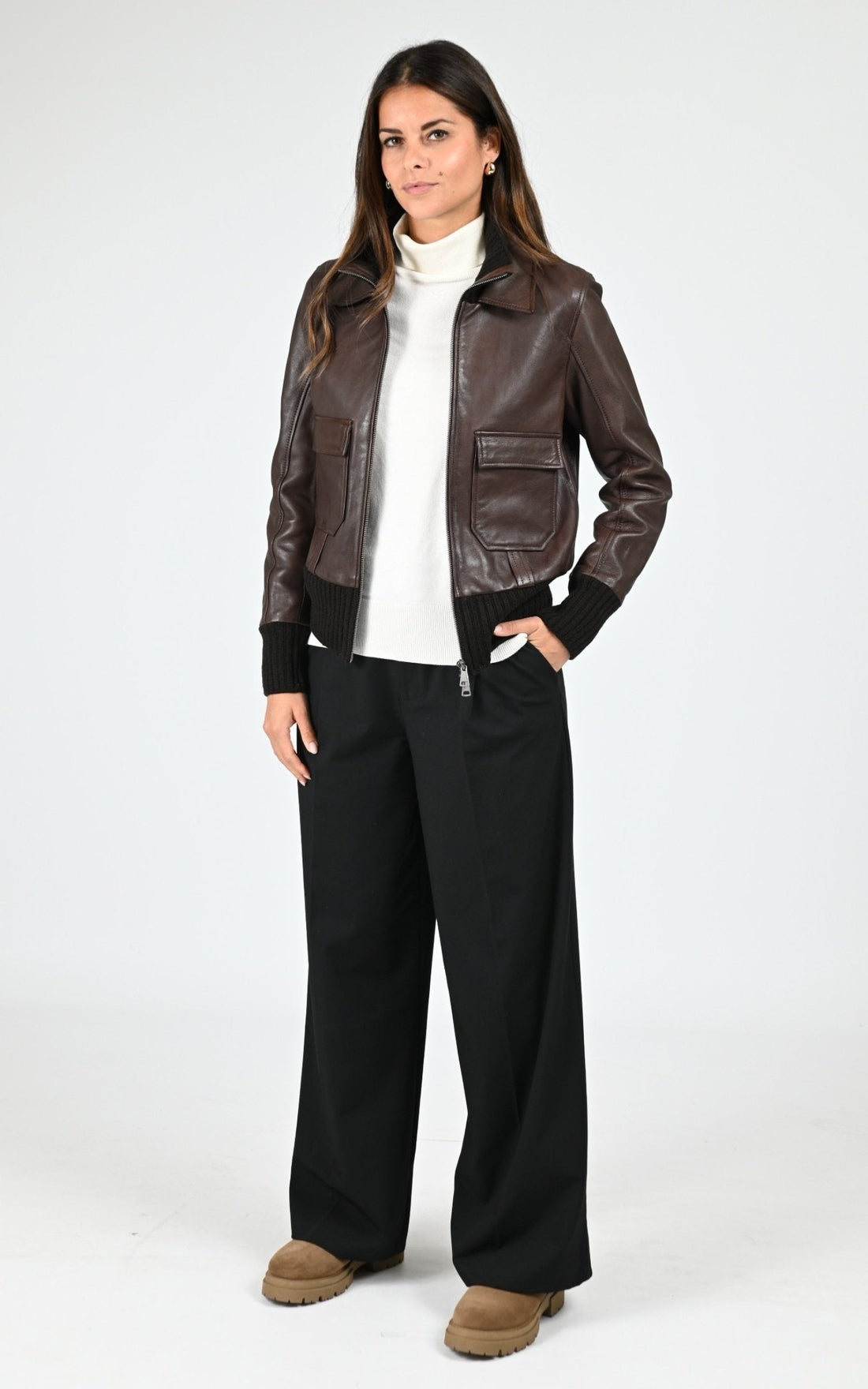 Blouson Cuir Femme Oakwood, modèle Mollyana 65118 de couleur chocolat 505