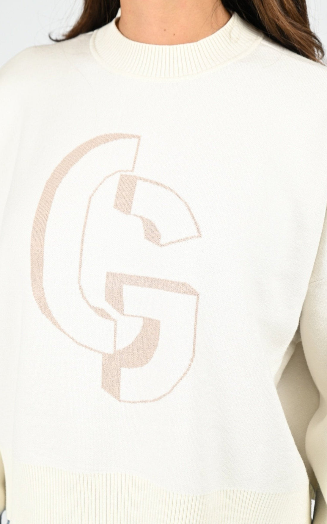 Pull Textile Femme Gertrude, modèle Natalia de couleur creme
