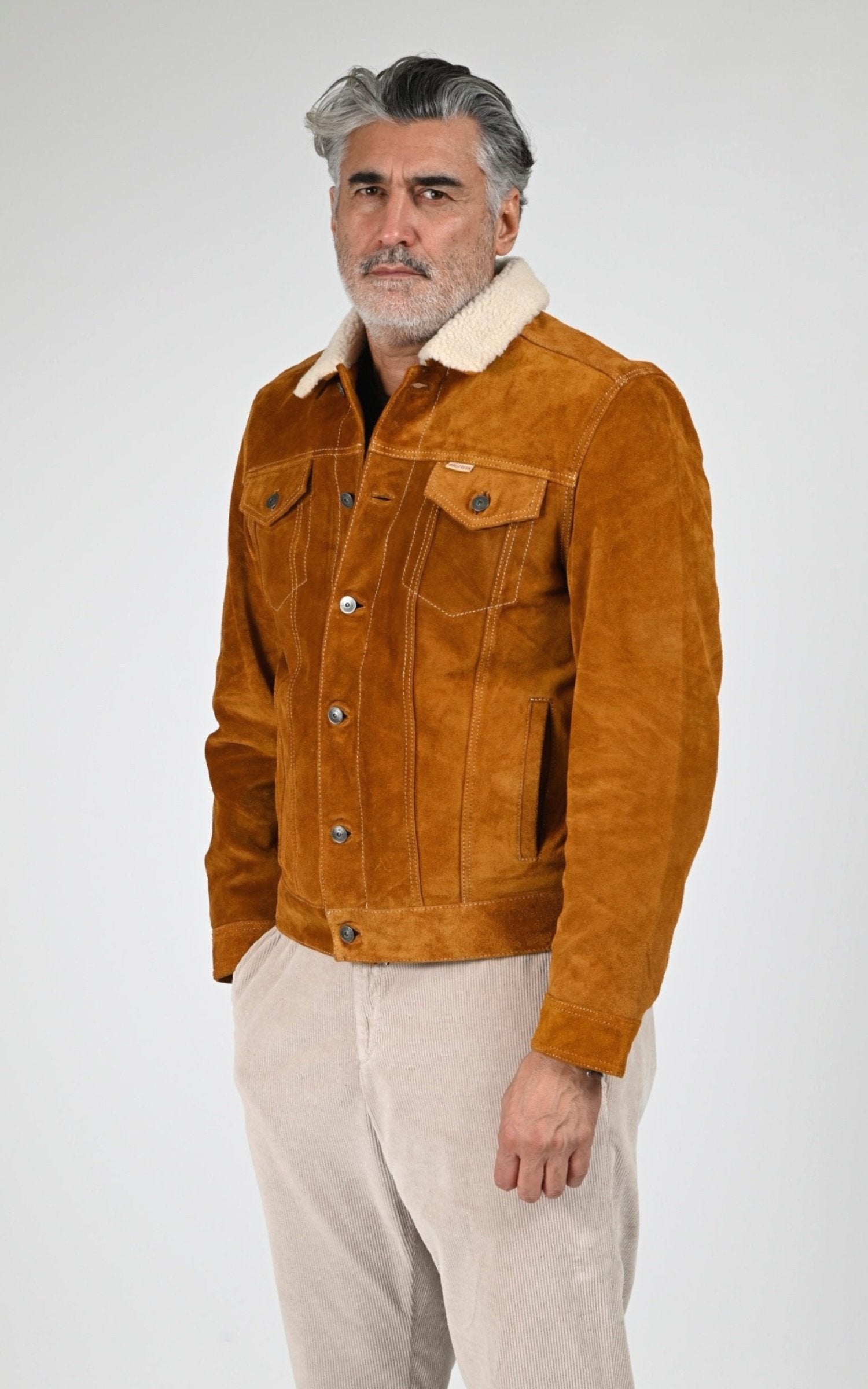 Blouson Cuir Homme Iron And Resin, modèle Open road buff 103857 de couleur cognac