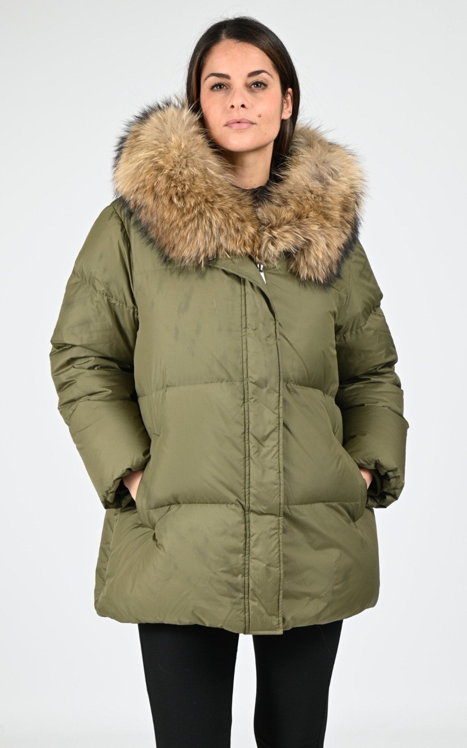 3/4 doudoune Textile Femme Giorgio & Mario, modèle Osmande de couleur kaki