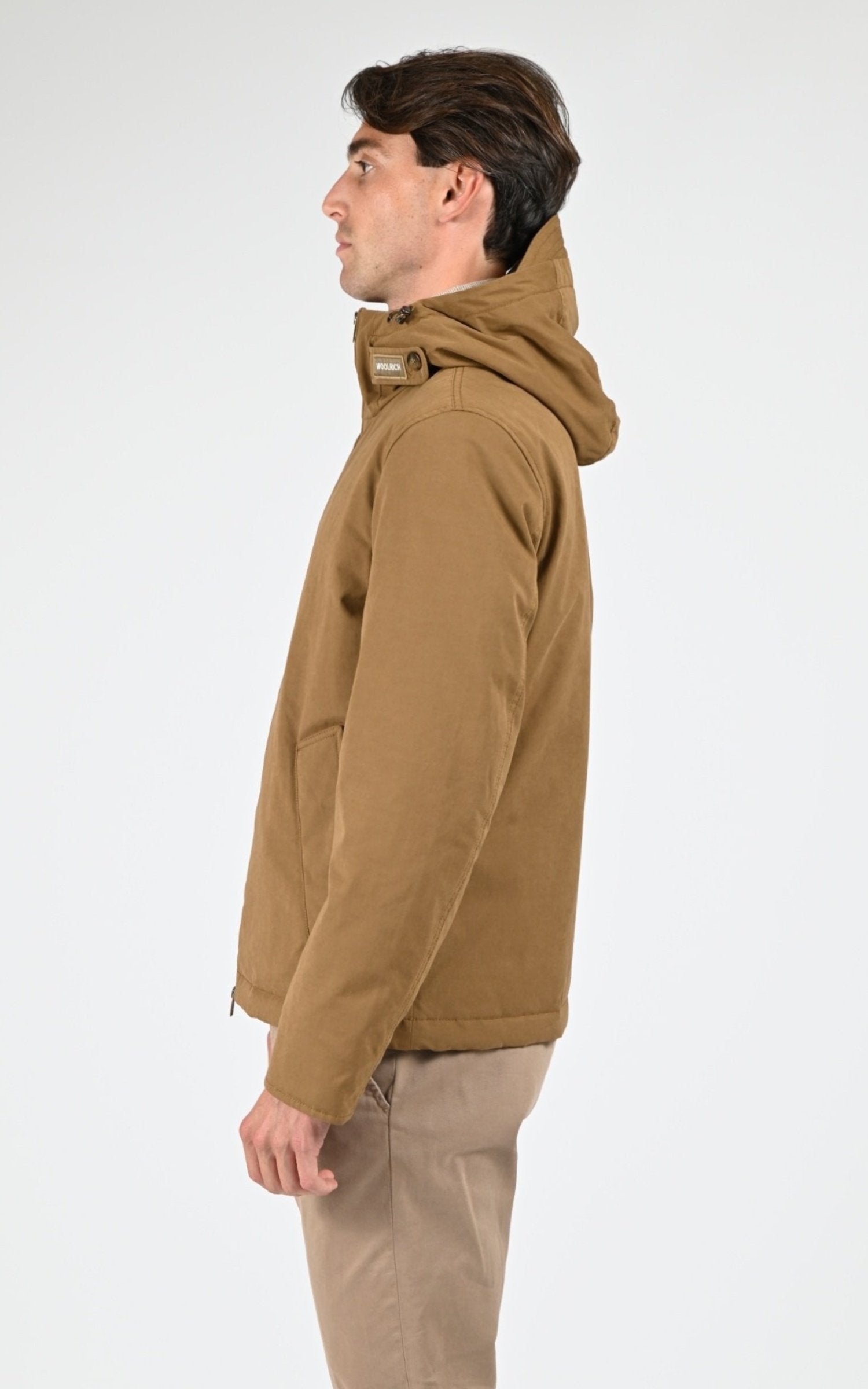 Blouson Textile Homme Woolrich, modèle Pacific jacket ou2047 de couleur coffee