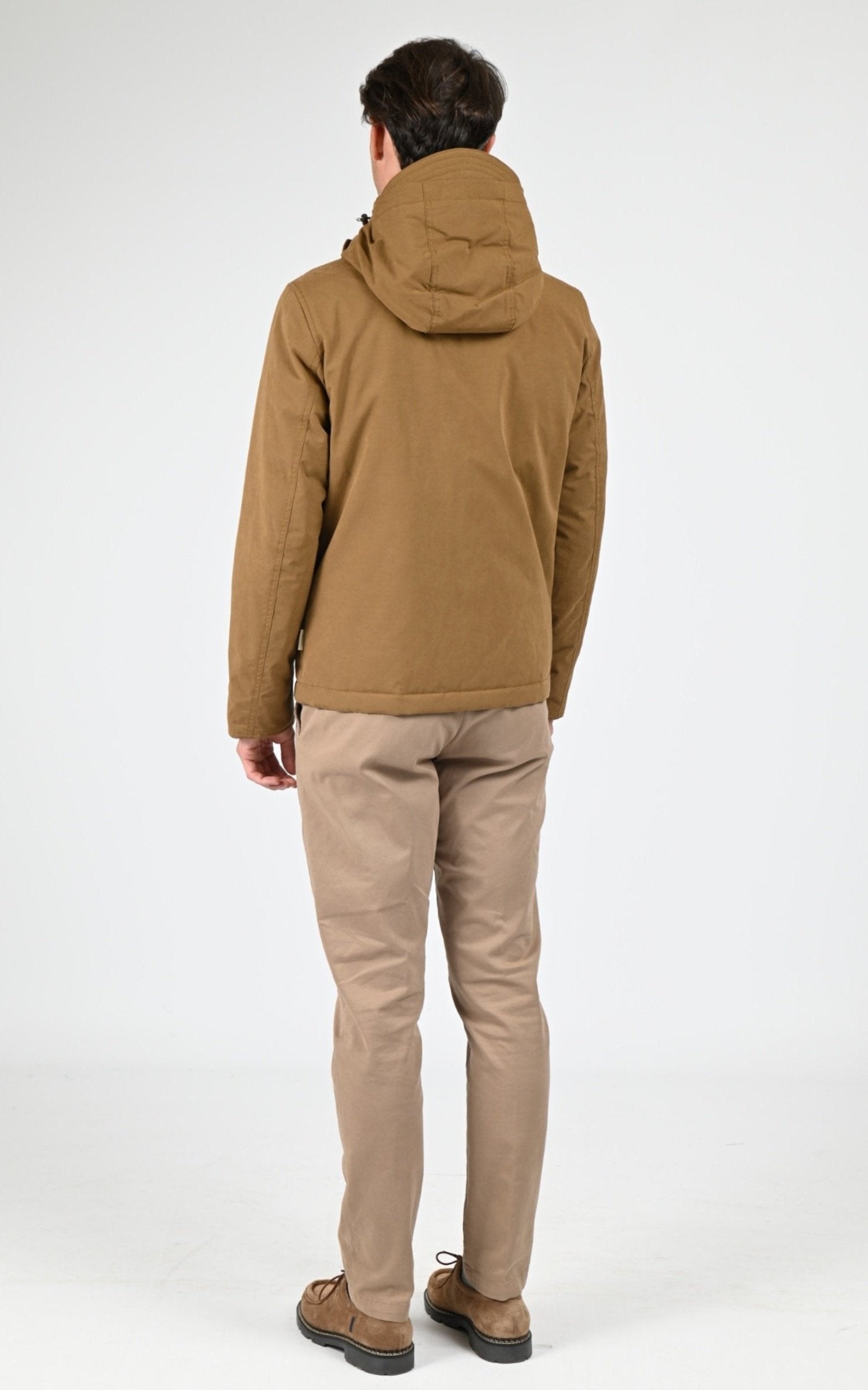 Blouson Textile Homme Woolrich, modèle Pacific jacket ou2047 de couleur coffee