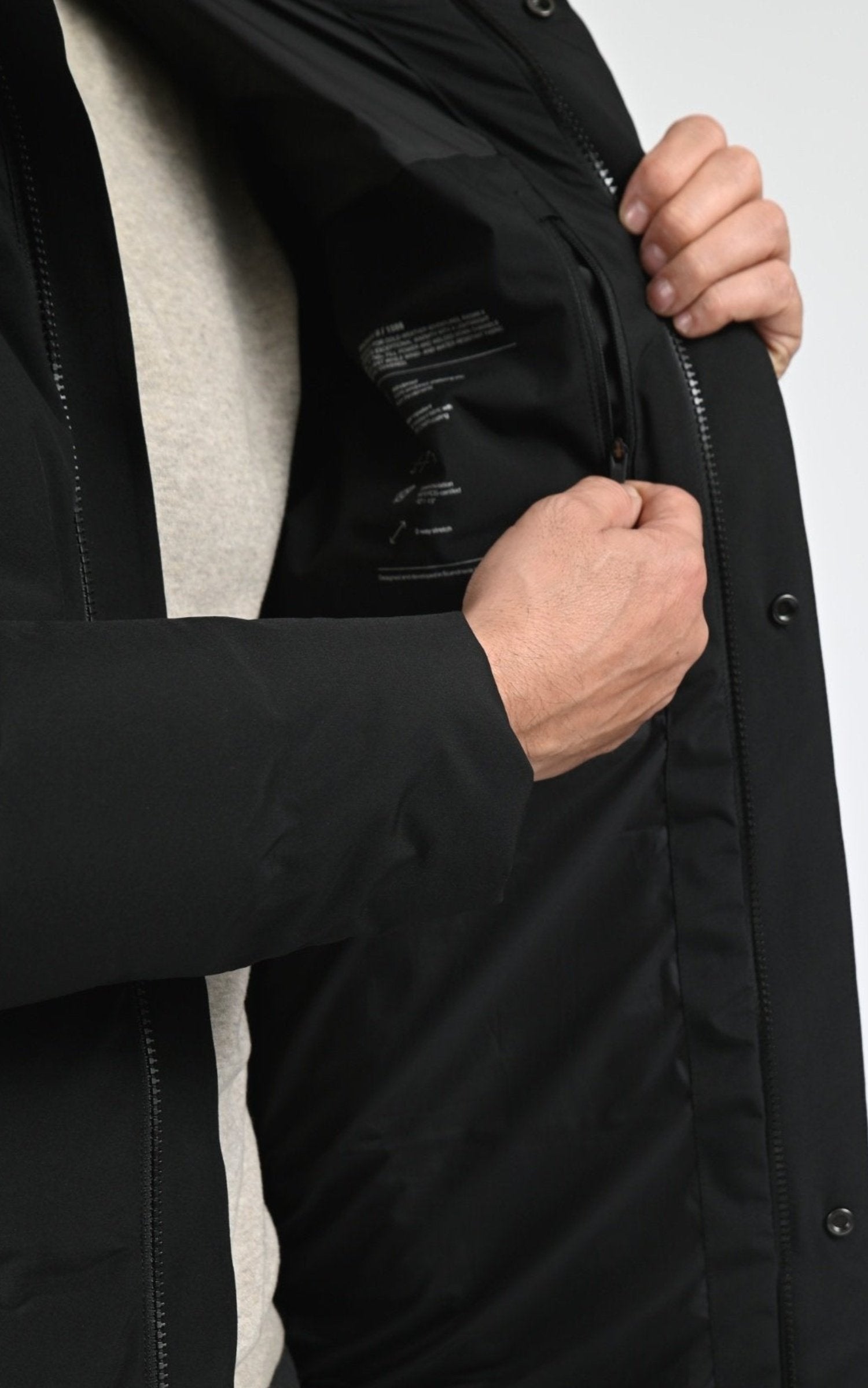 3/4 doudoune Textile Homme Scandinavian Edition, modèle Radian ii de couleur onyx