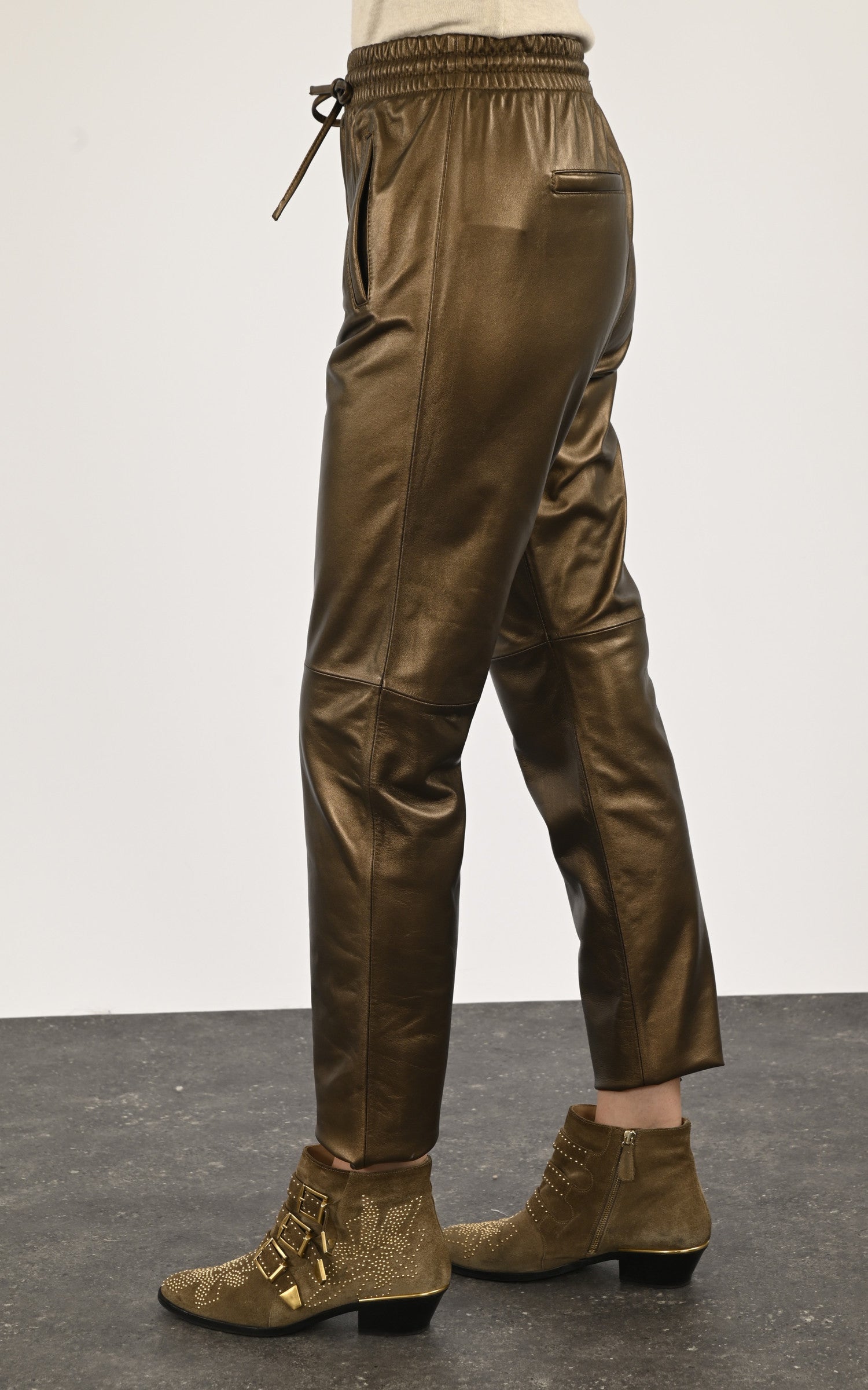 A "GIFT 64588" Gold Oakwood Pantalon Femme interior photo