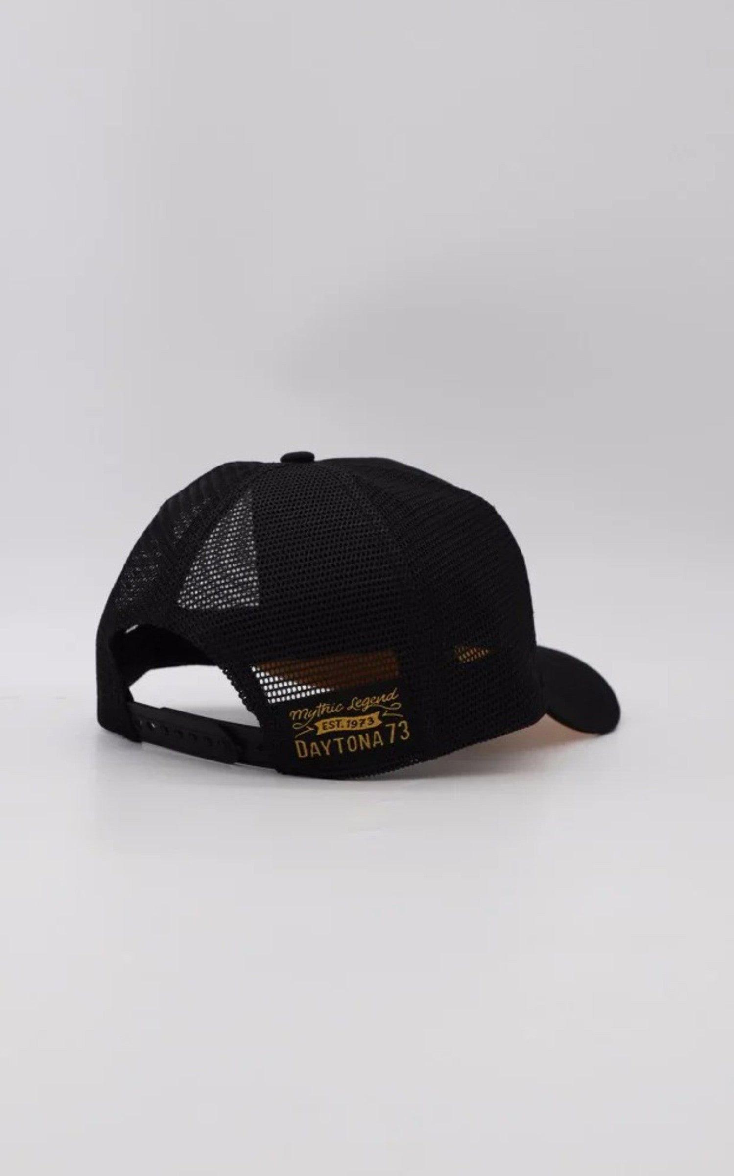 A "DCAN 101514" Noir Daytona 73 Casquette Homme closed photo