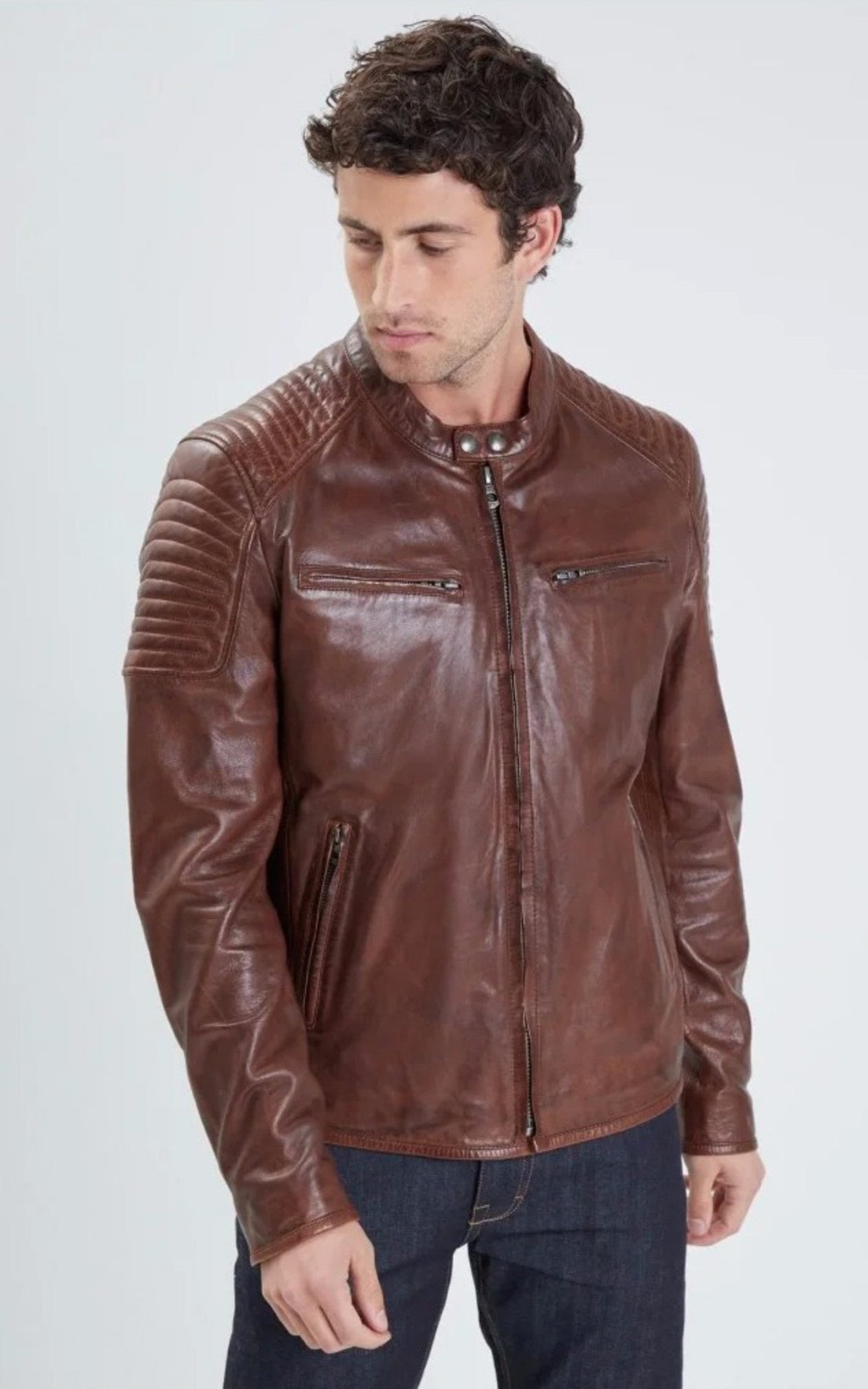A "STIRLING 101700" Marron Daytona 73 Blouson Homme opened photo