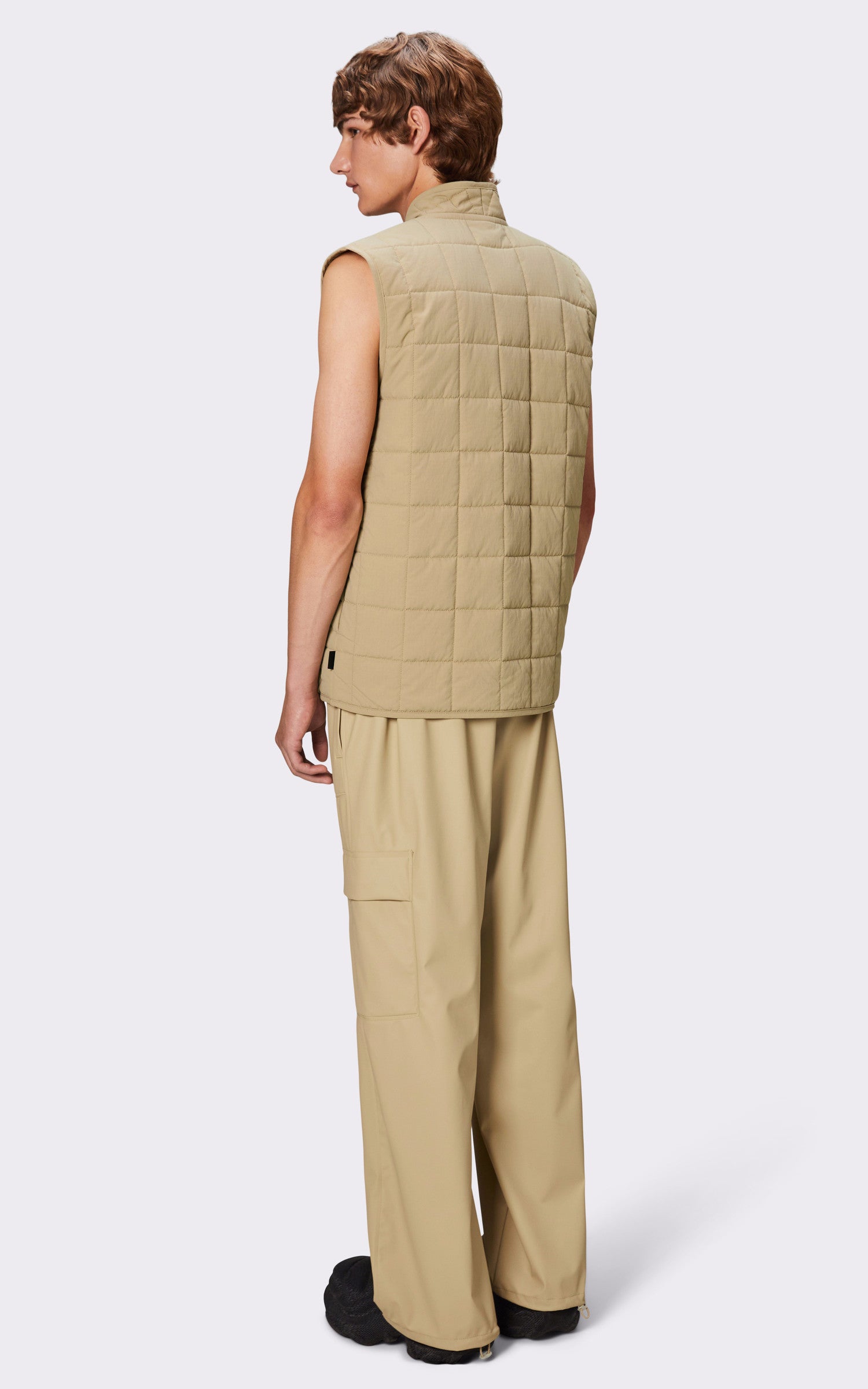 A "19410 GIRON" Beige Rains Gilet Mixte interior photo