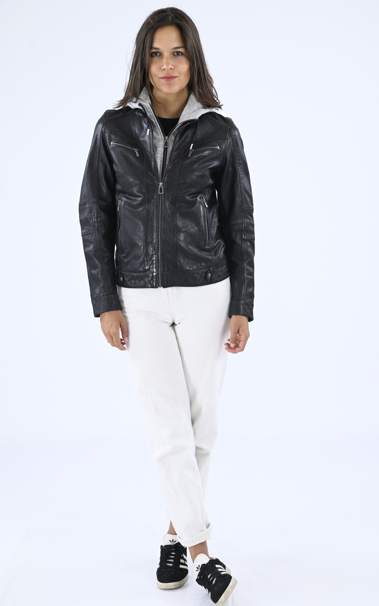 A "SILENE HOOD 102124" Noir Rose Garden Blouson Femme opened photo