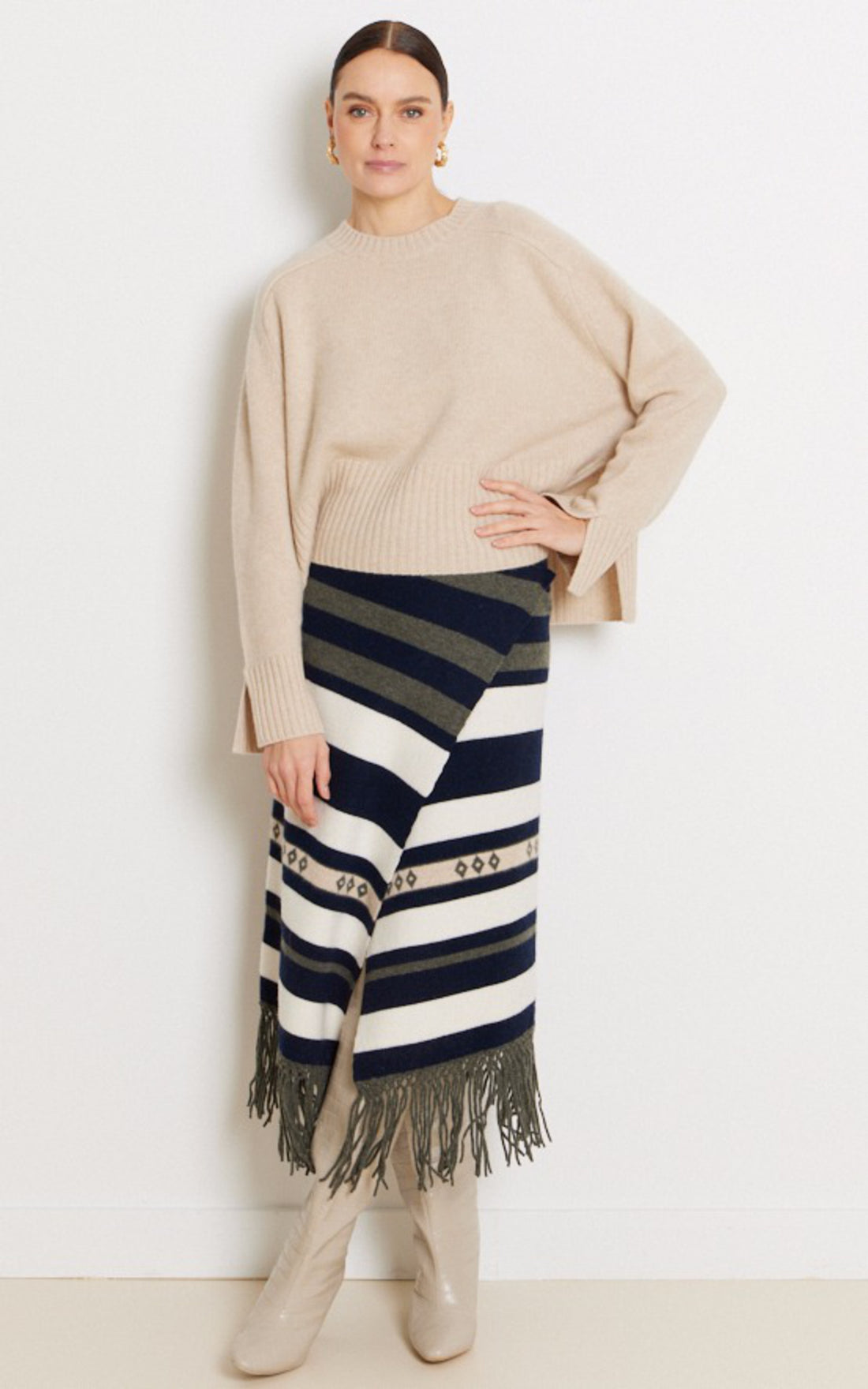 A "XENIA 4501048C" Beige Notshy Pull Femme opened photo