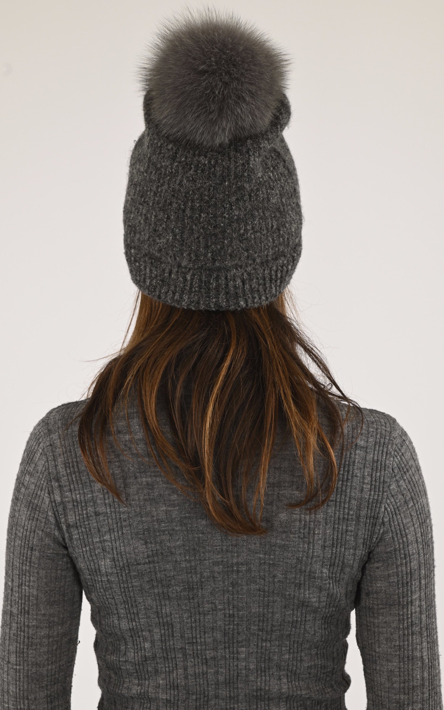 A "428/14" Gris Lea Clement Bonnet Femme back photo