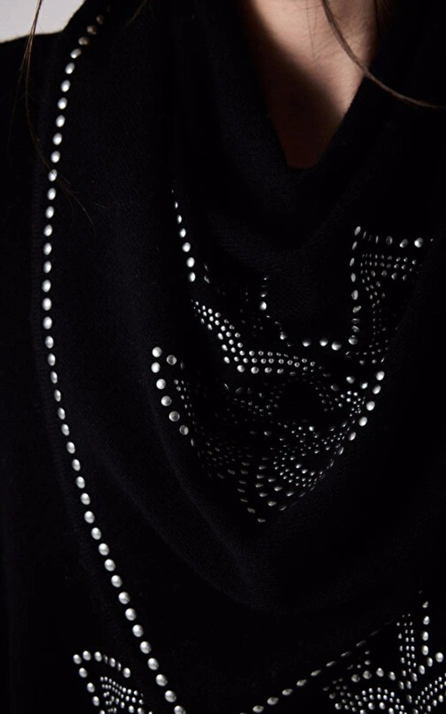 A "DELOS 4608309" Noir Notshy Echarpe Femme closed photo 2