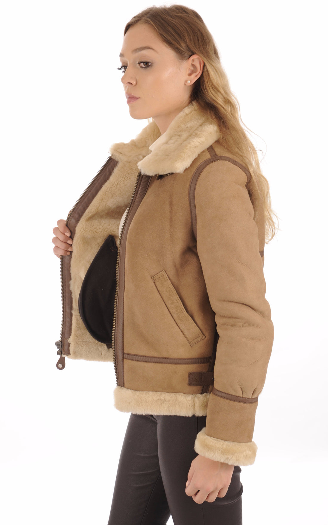 A "LCW1255A" Camel Schott Bombardier Femme opened photo