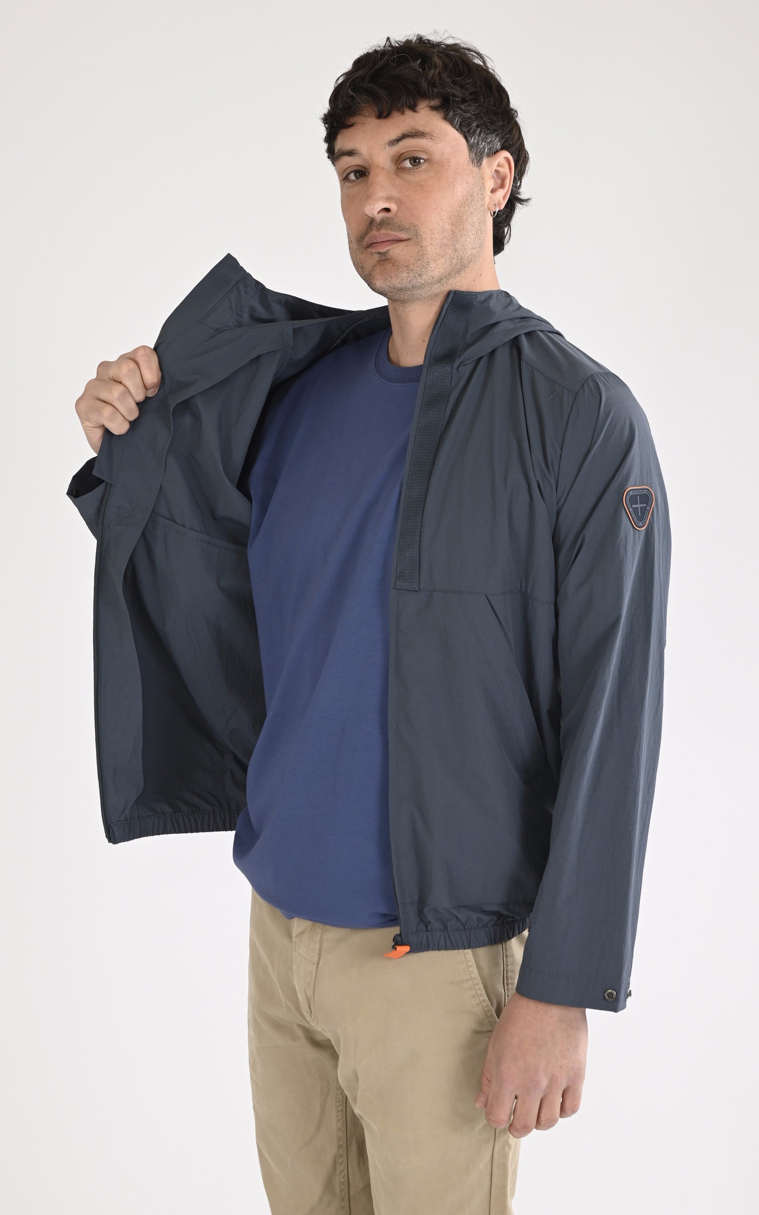 A "MILAN" Bleu Marine Gertrude Blouson Homme interior photo