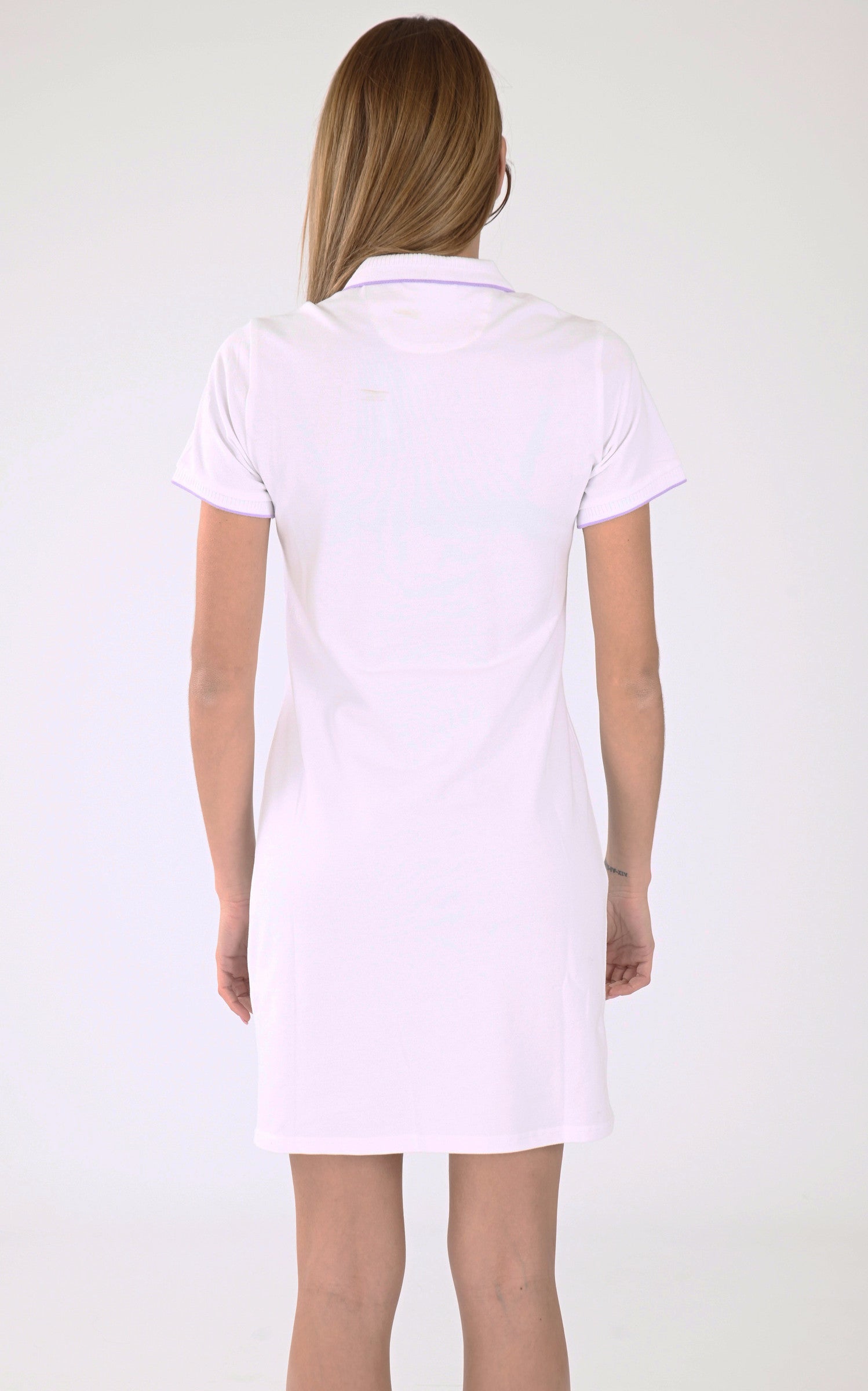 A "ROBDANNAW" Blanc Schott Robe Femme interior photo