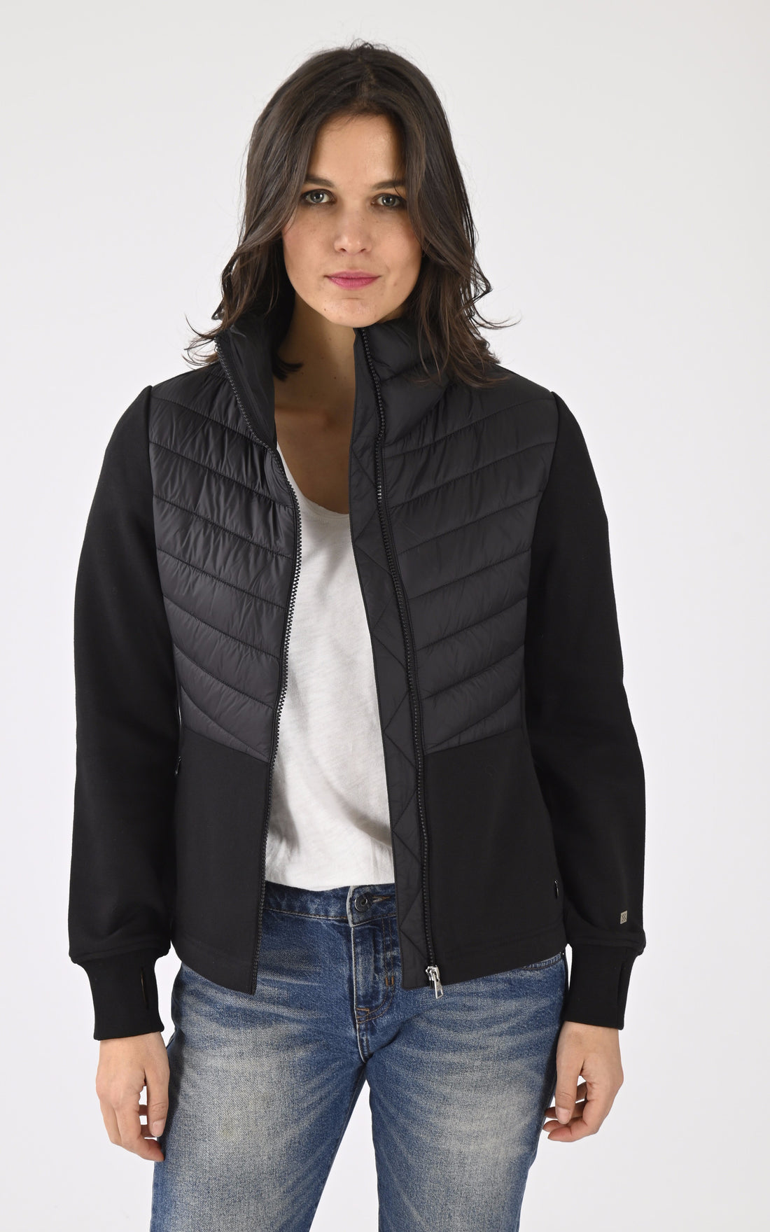 A "ANNICK-N" Noir Soia & Kyo Gilet Femme opened photo