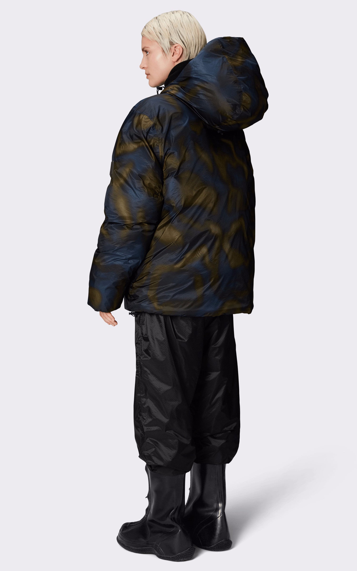 A "17000 KEVO PUFFER" Bleu Rains Blouson Mixte back photo