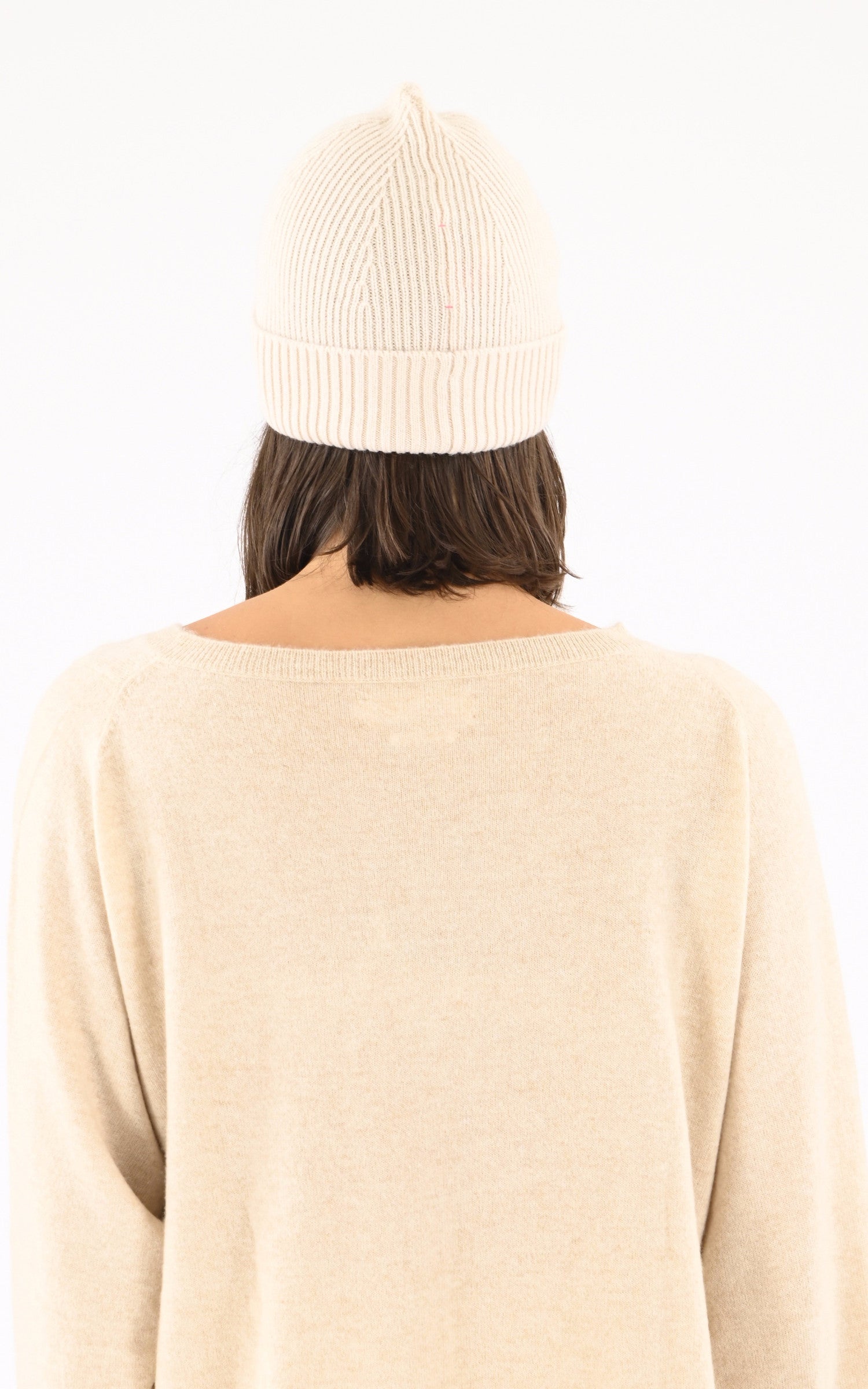 A "BART 64513" Beige Oakwood Bonnet Femme back photo 3