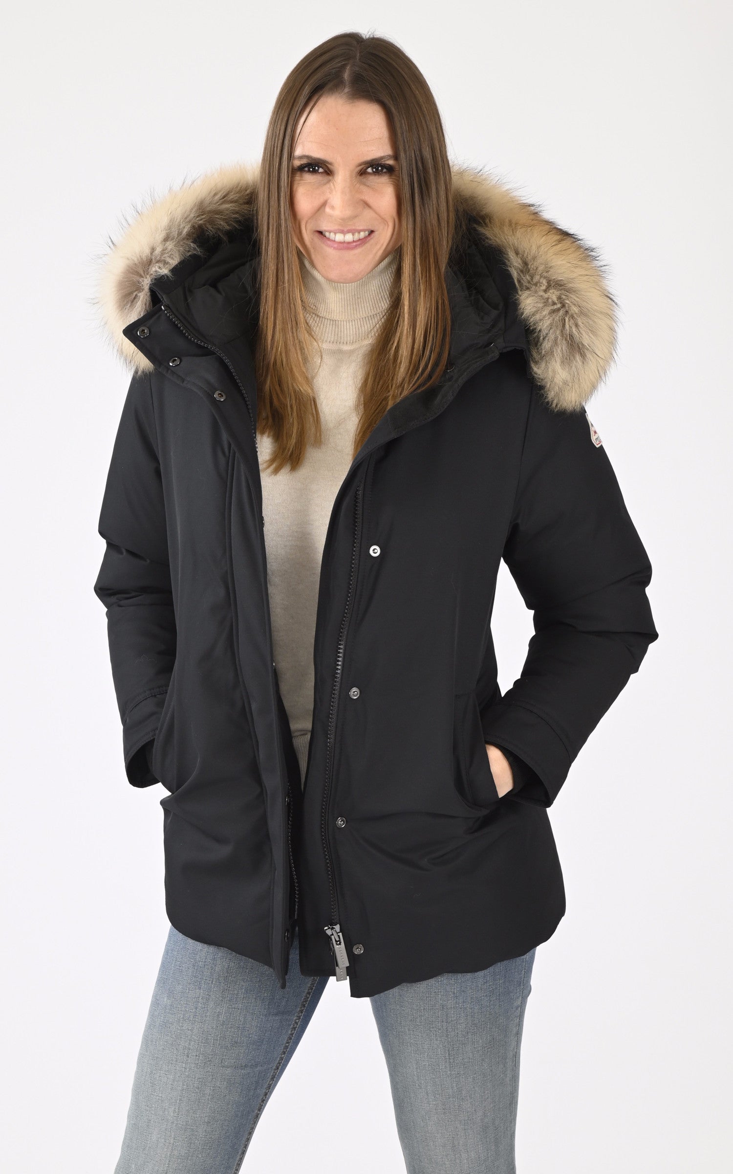 A "BORDEAUX FUR" Noir Pyrenex Ves Doudoune Femme closed photo 2