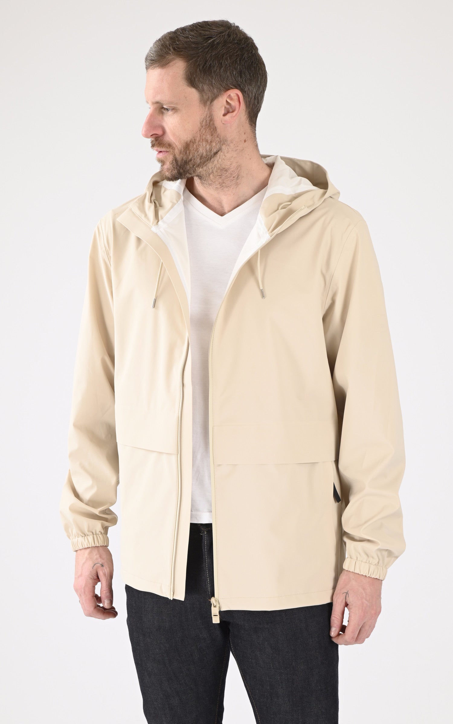 A "12420 SUVA HARDSHELL POCKET" Beige Rains Veste Mixte opened photo 2