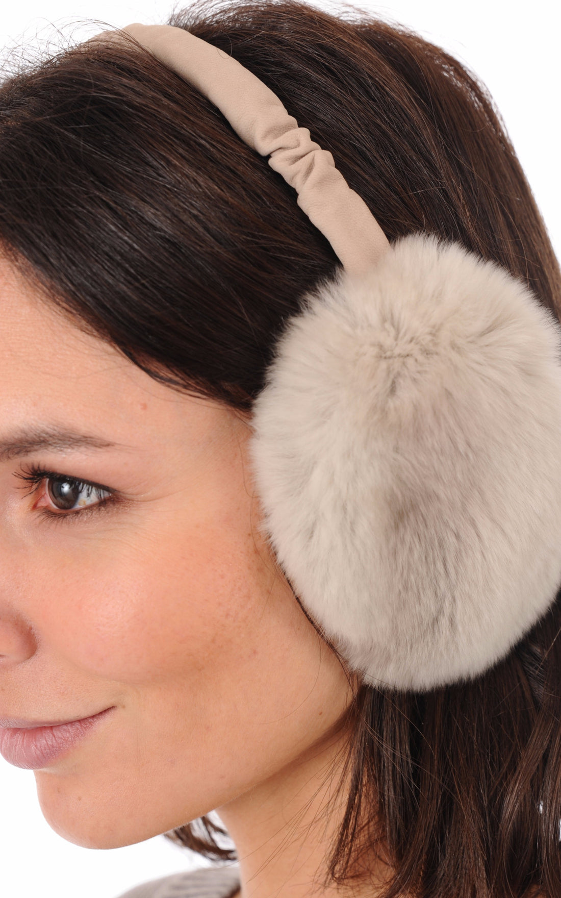 A "OS" Beige Tsanikidis Oreillettes Femme opened photo