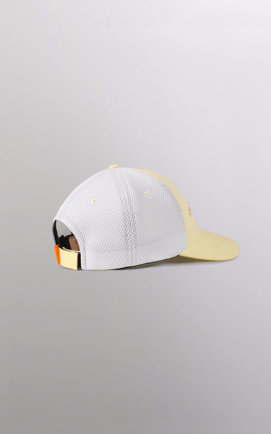 A "BENJA" Ecru Gertrude Casquette Mixte opened photo