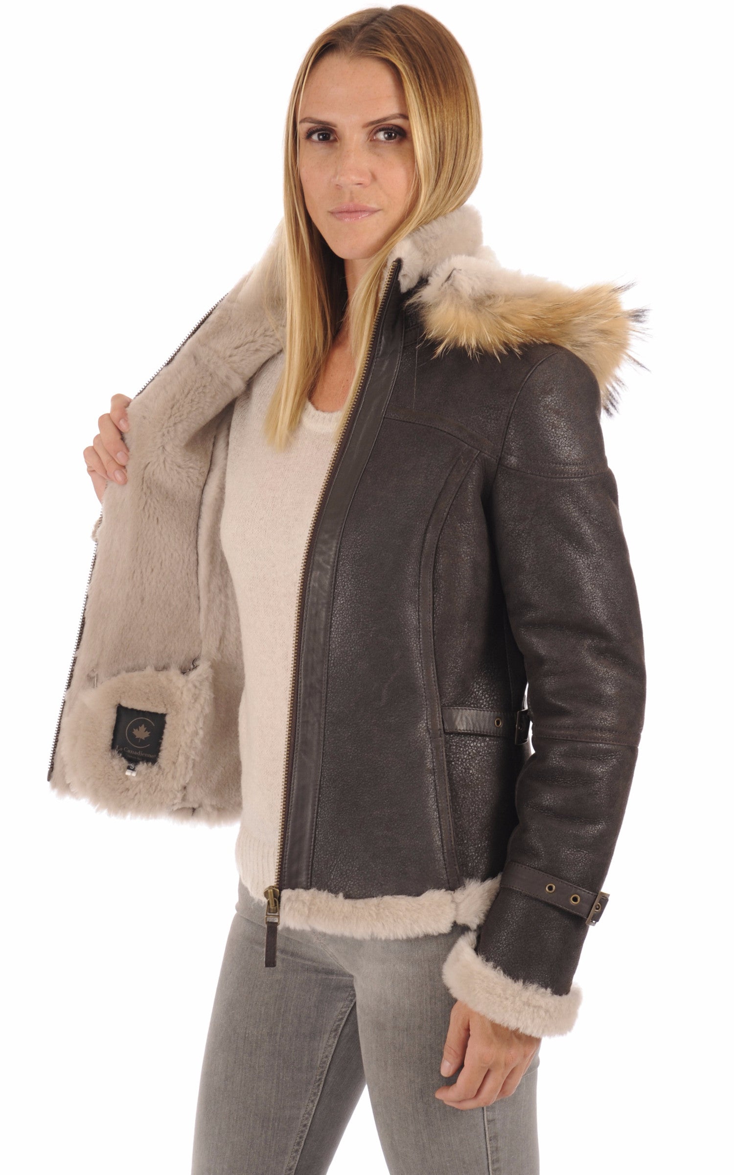 A "SACHA" Marron La Canadienne Bombardier Femme interior photo