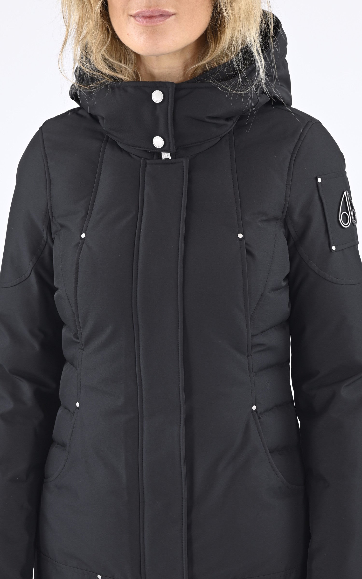 A "CLOUD M32LP223S" Noir Moose Knuckles 3/4 Doudoune Femme details photo